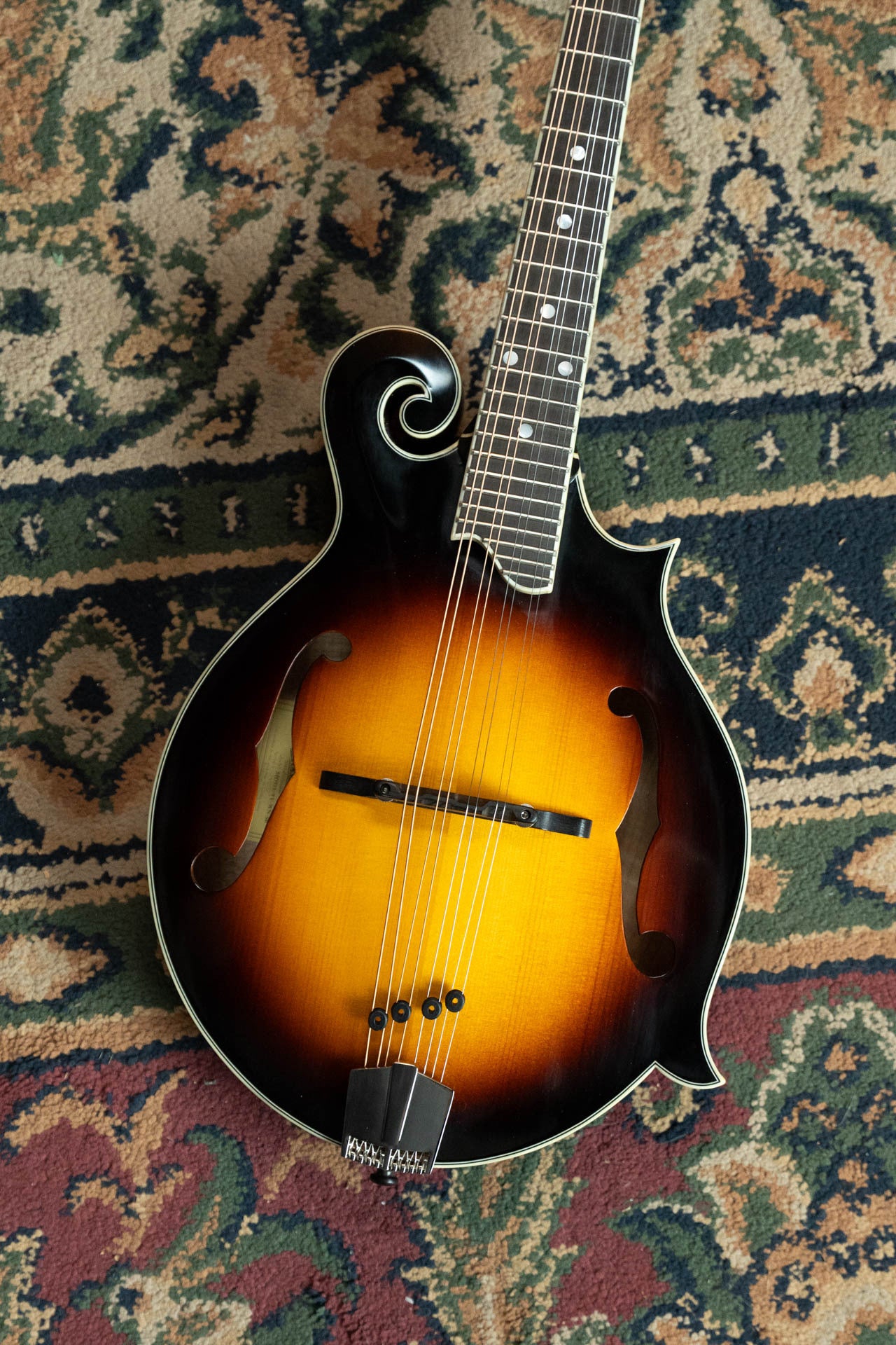 Eastman MD515/TV-WN-SB Spruce/Maple Wide Nut Sunburst F-Style Mandolin #2777