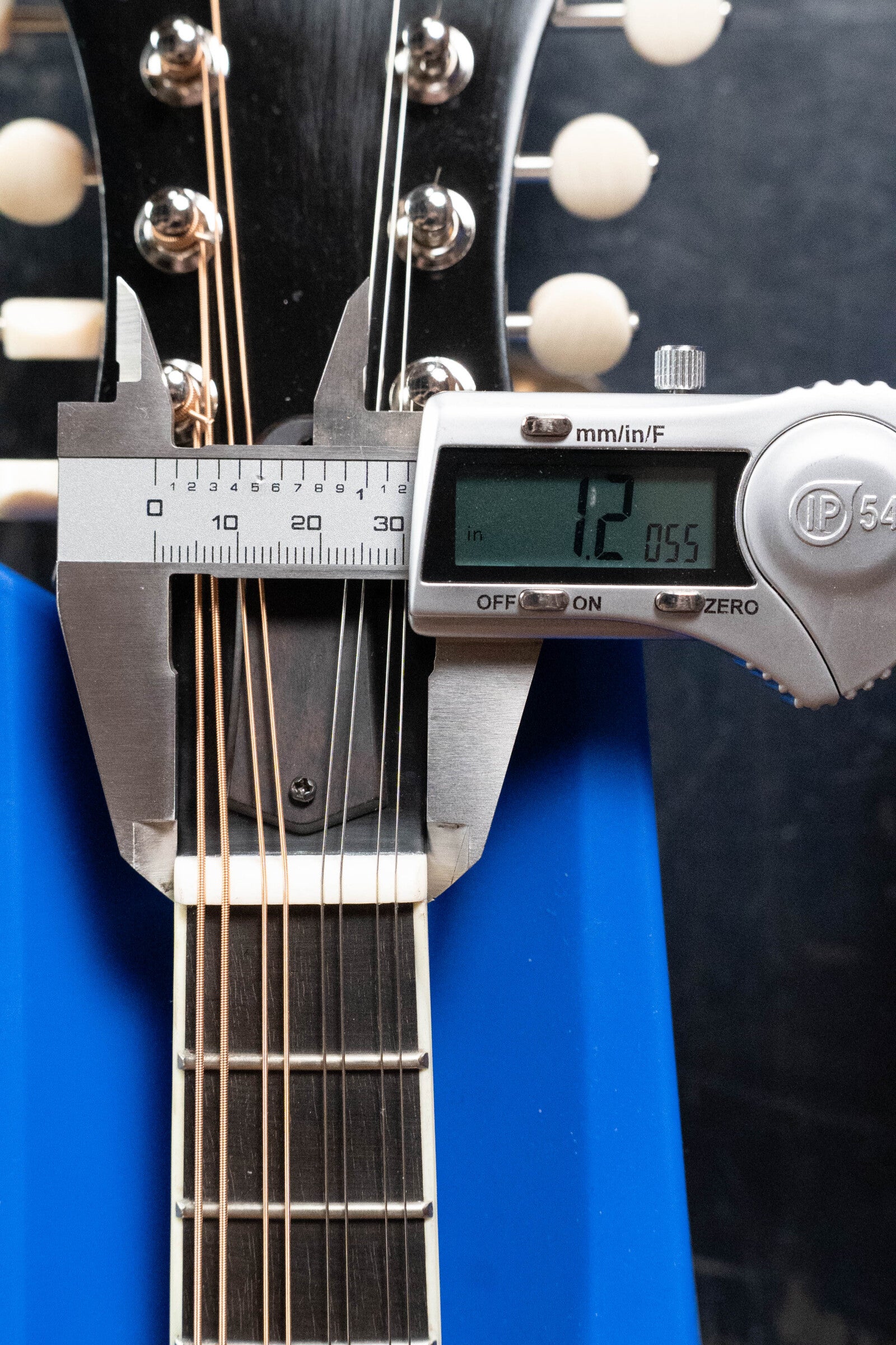 Eastman MD515/TV-WN-SB Spruce/Maple Wide Nut Sunburst F-Style Mandolin #4330