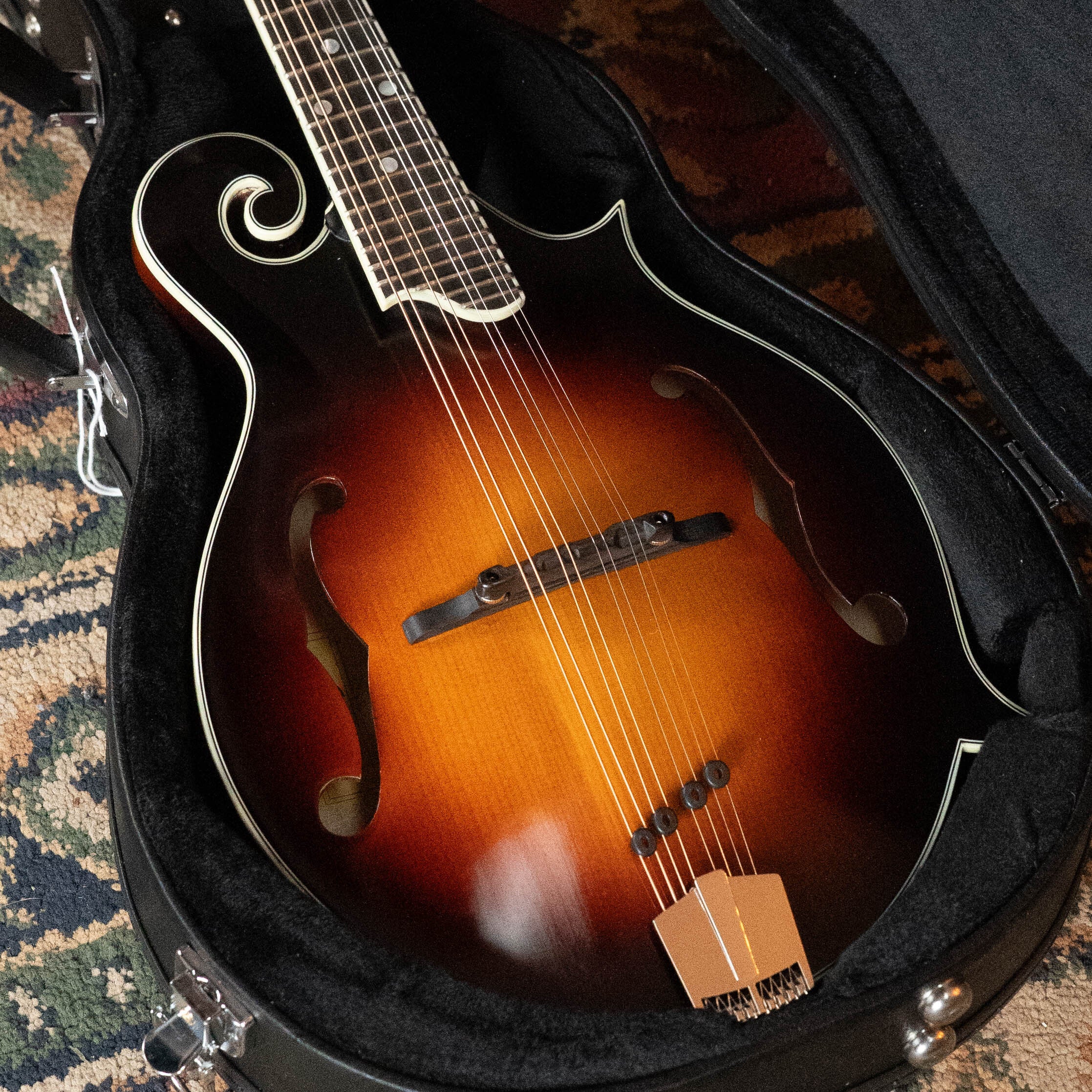 Eastman MD515/TV-WN-SB Spruce/Maple Wide Nut Sunburst F-Style Mandolin #4339