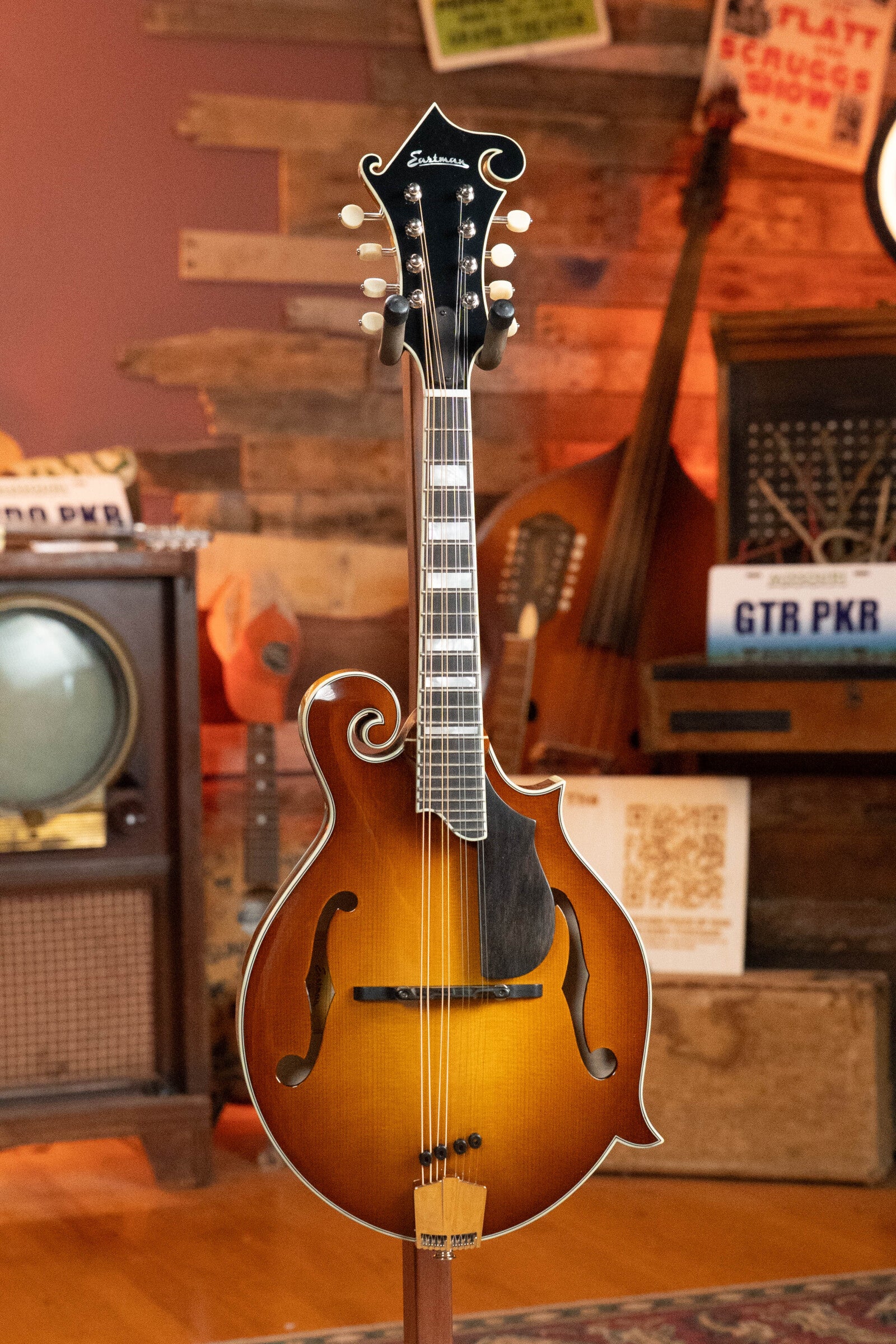 Eastman MD615-GB Goldburst F-Style Mandolin w/K&K Pickup #0597
