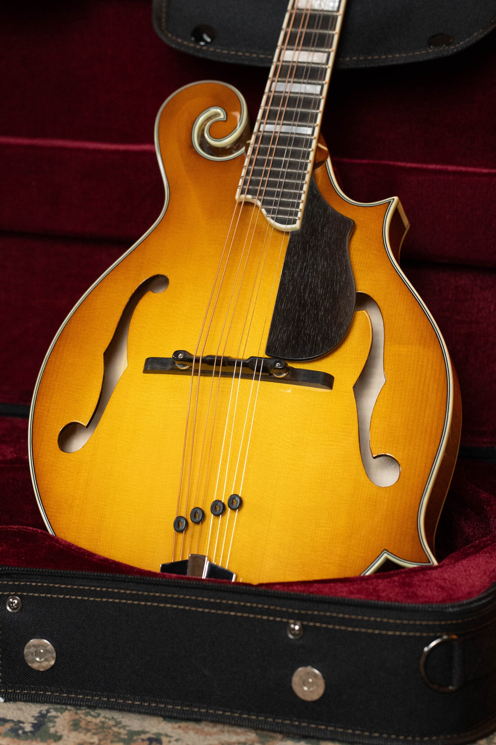 Eastman MD615-GB Goldburst F-Style Mandolin w/K&K Pickup #3217