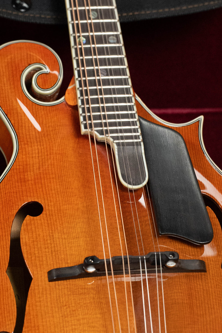 Eastman MD815PGE-HB F-Style Honeyburst Mandolin w/ K&K Pickup #3134
