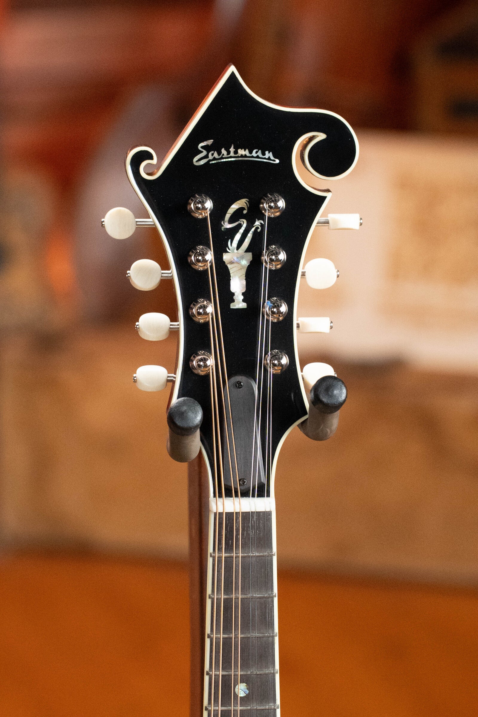 Eastman MD815 Adirondack Spruce/Flamed Maple F-Style Mandolin #1802