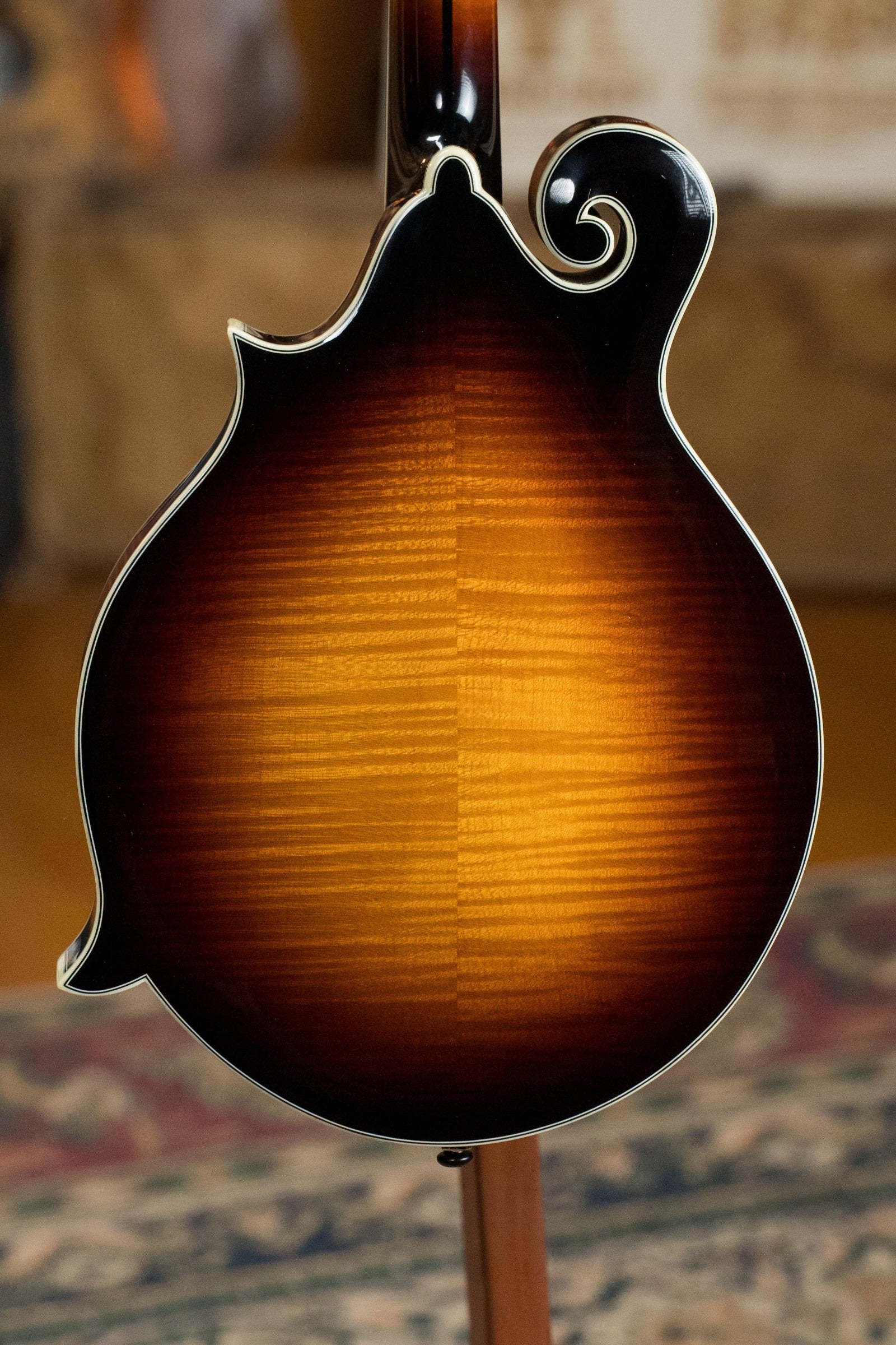 Eastman MD815-SB Adirondack/Flamed Maple Sunburst F-Style Mandolin #2496