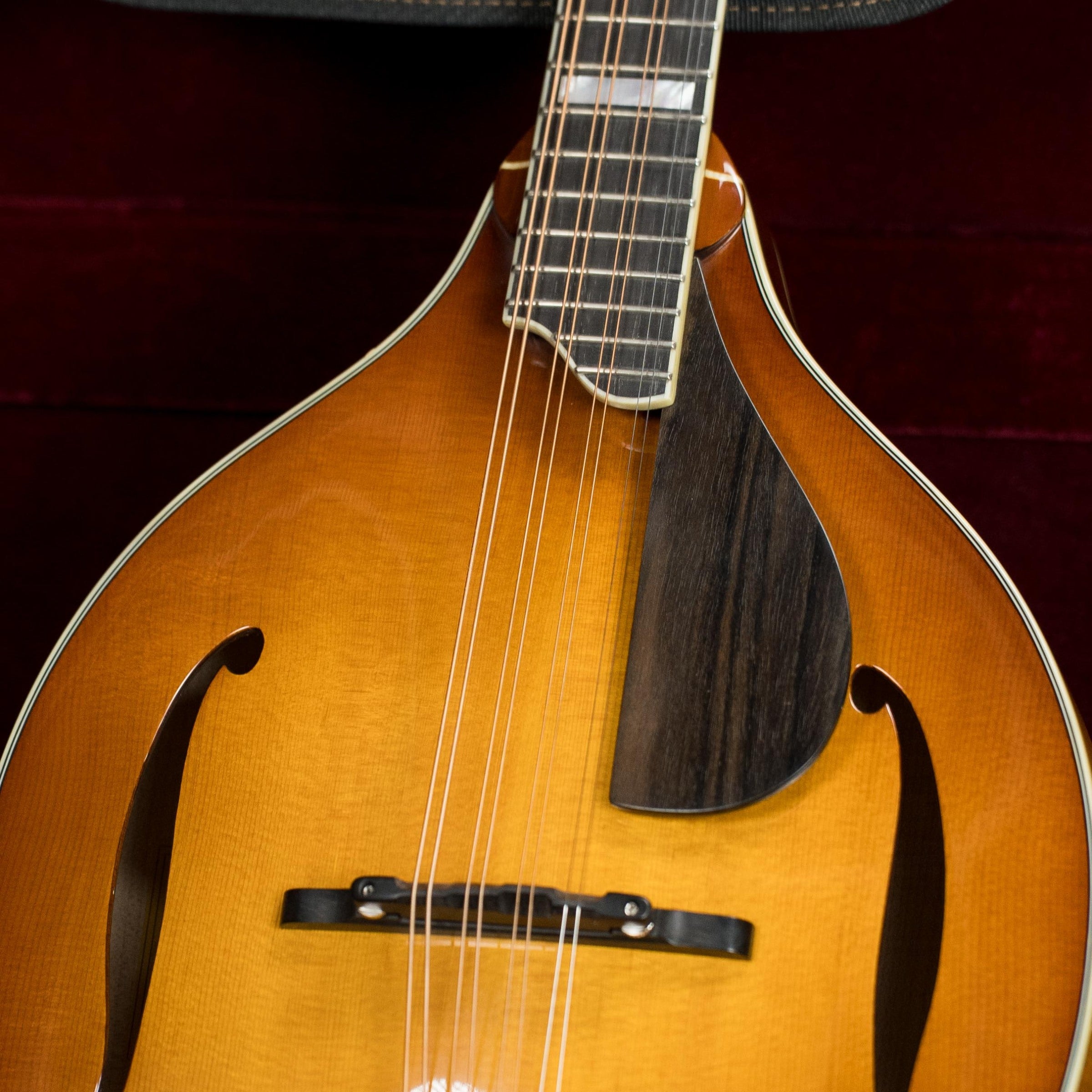 Eastman MDO605-GB Spruce/Maple Goldburst Octave A-Style Mandolin w/ K&K Pickup #5439