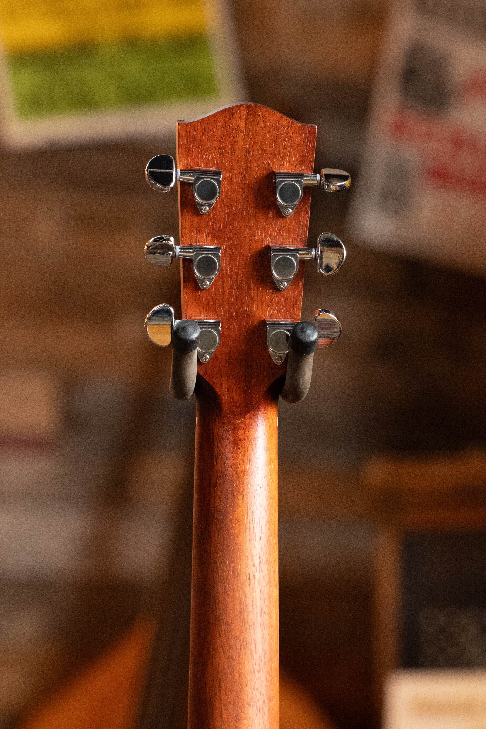 Eastman PCH1-GACE-CLA Sitka/Laminated Sapele Cutaway Grand Auditorium Classic Finish Guitar w/Electronics #2800