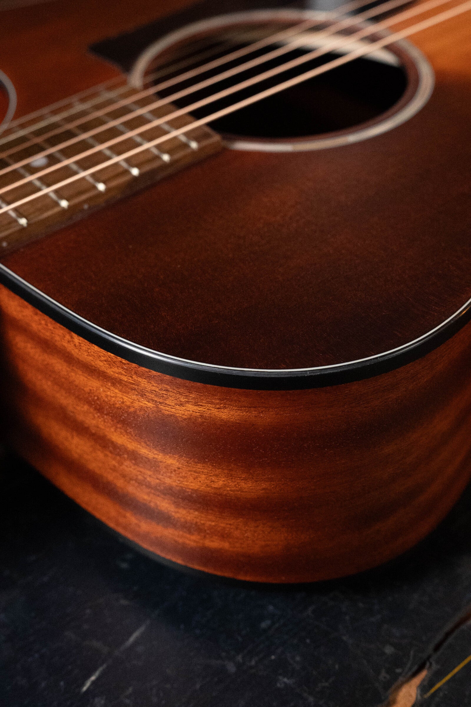 Eastman PCH1-GACE-CLA Sitka/Laminated Sapele Cutaway Grand Auditorium Classic Finish Guitar w/Electronics #2800