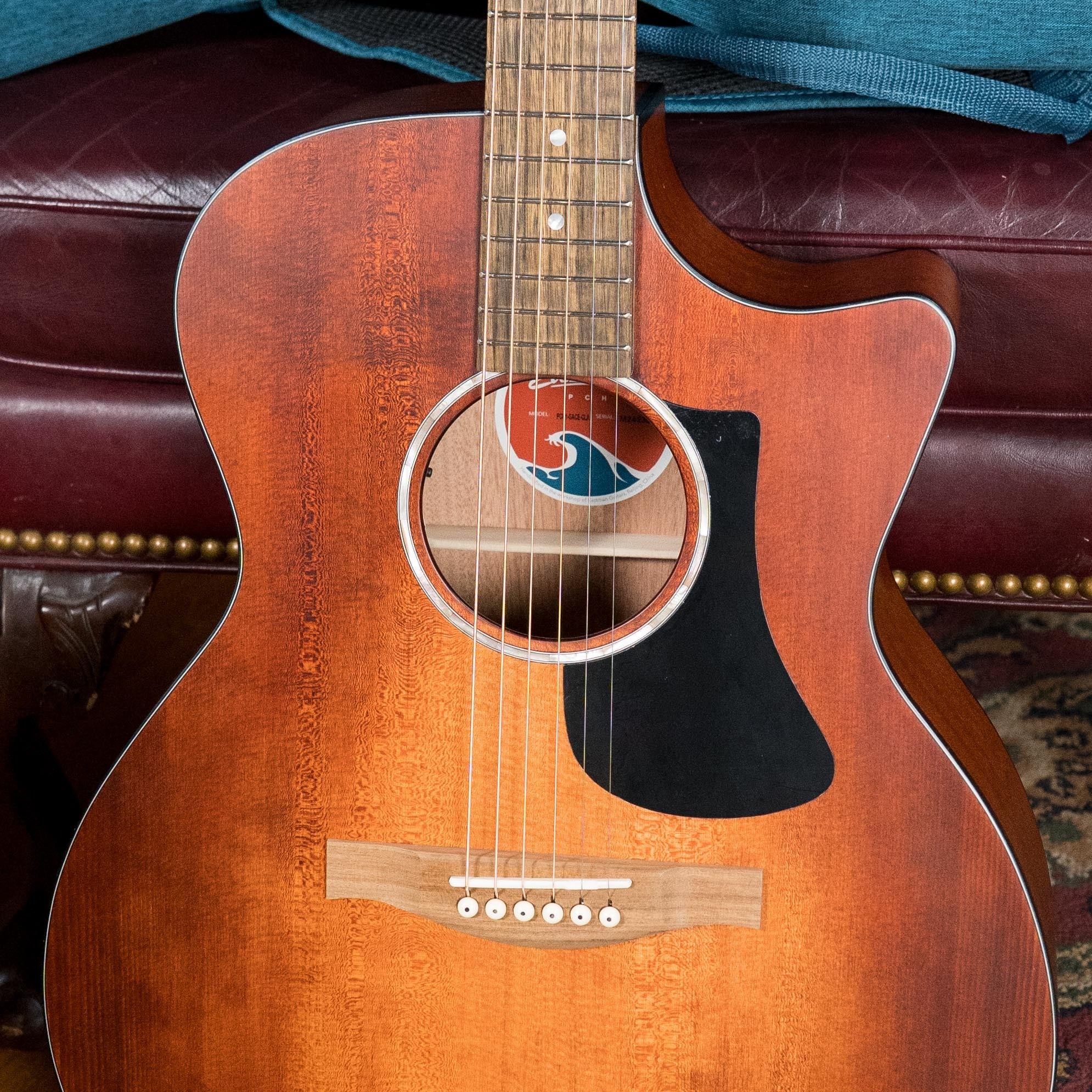 Eastman PCH1-GACE-CLA Sitka/Laminated Sapele Cutaway Grand Auditorium Classic Finish Guitar w/Electronics #3668