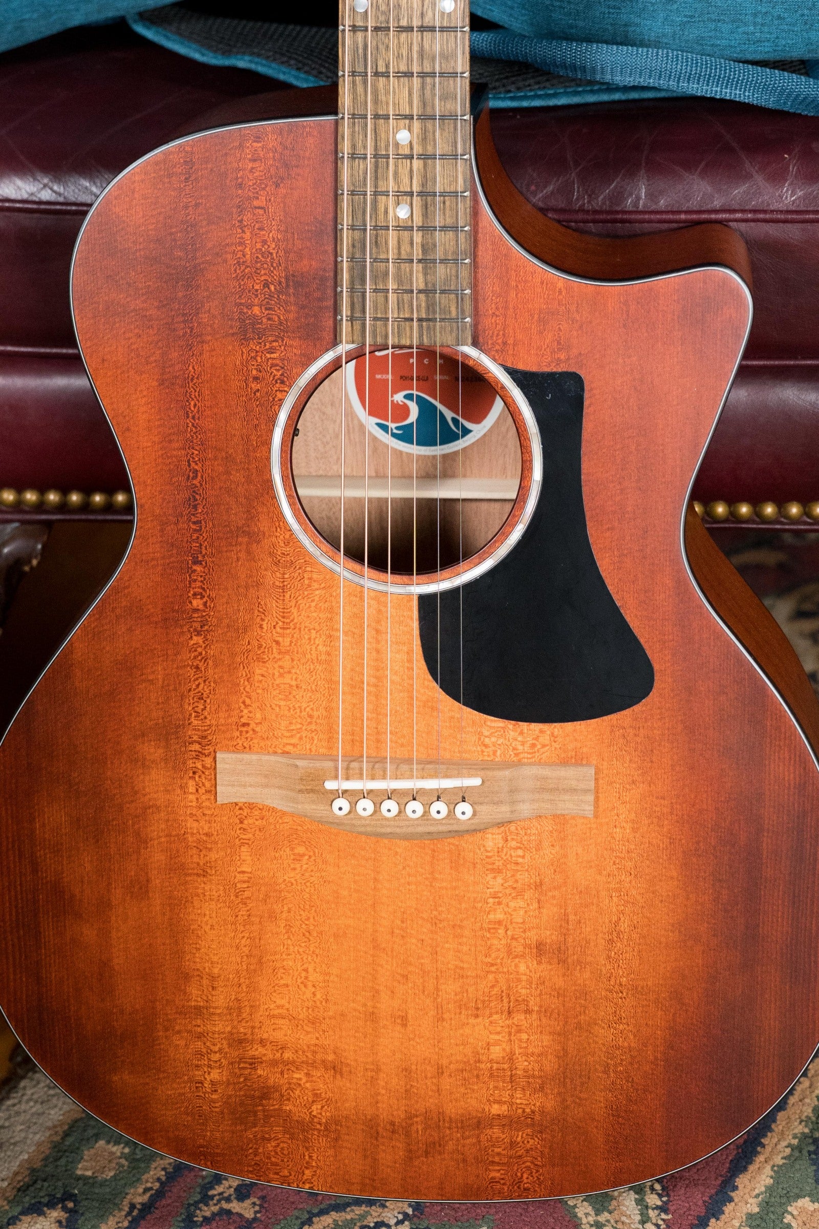 Eastman PCH1-GACE-CLA Sitka/Laminated Sapele Cutaway Grand Auditorium Classic Finish Guitar w/Electronics #3668