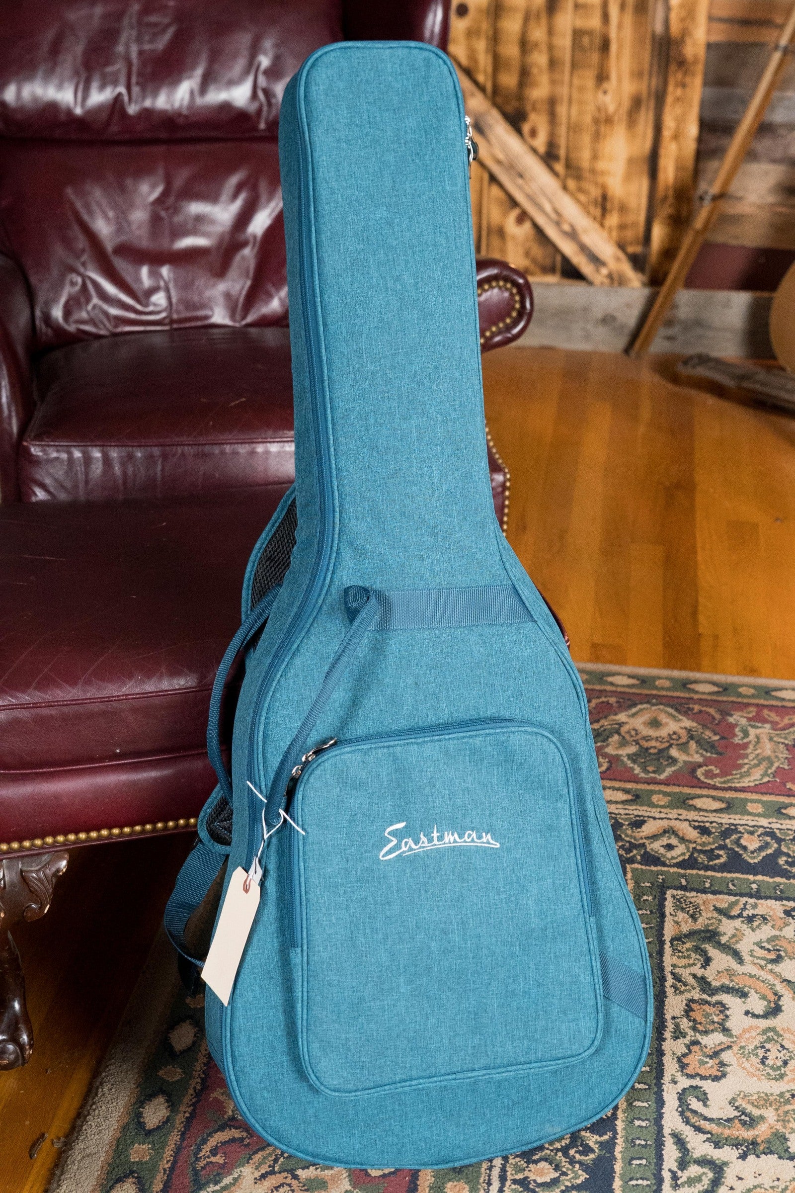 Eastman PCH1-GACE-CLA Sitka/Laminated Sapele Cutaway Grand Auditorium Classic Finish Guitar w/Electronics #3668