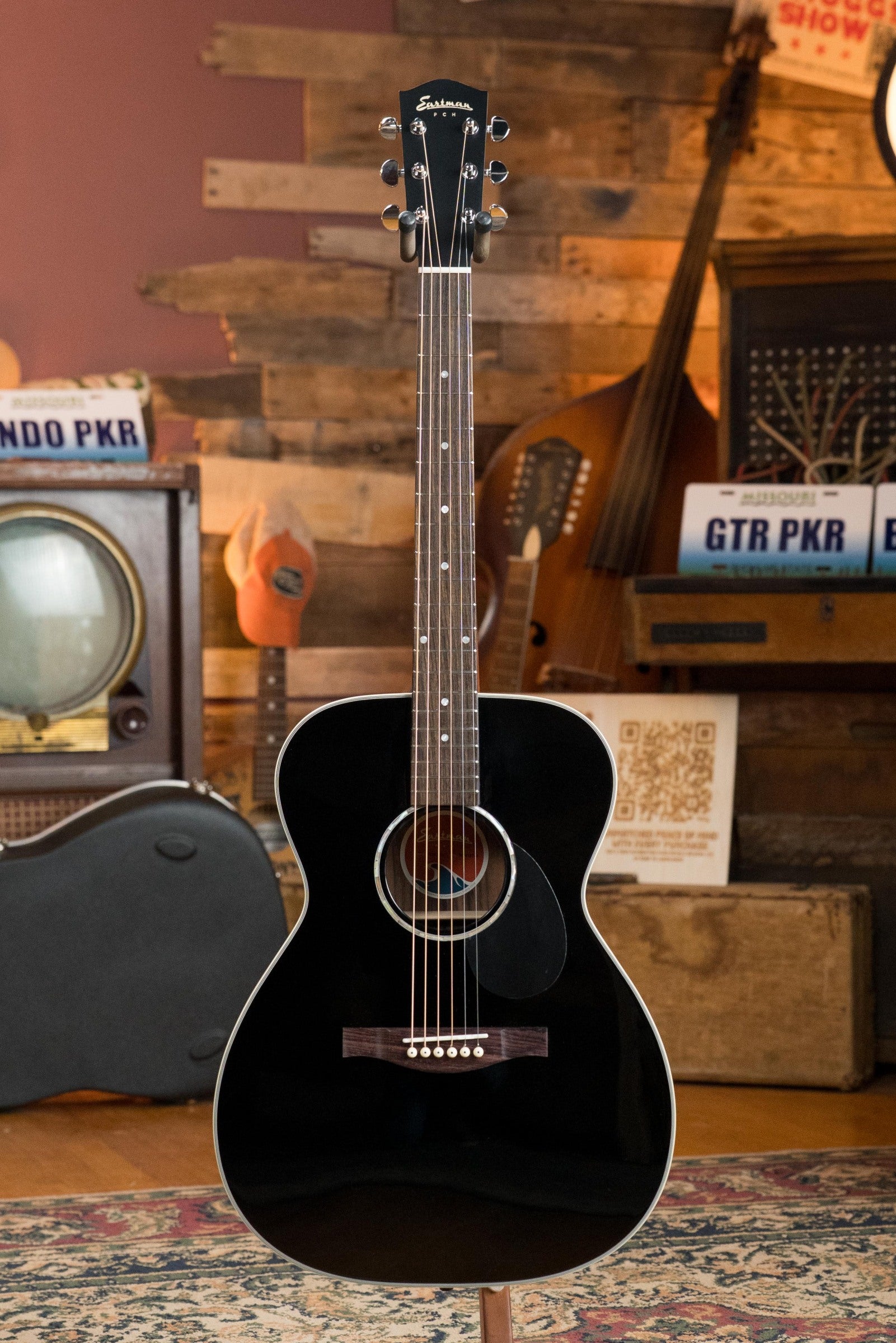 Eastman PCH2-OM-BK Solid Thermo-Cured Sitka/Laminated Rosewood Orchestra Model Black Top Acoustic Guitar #9744