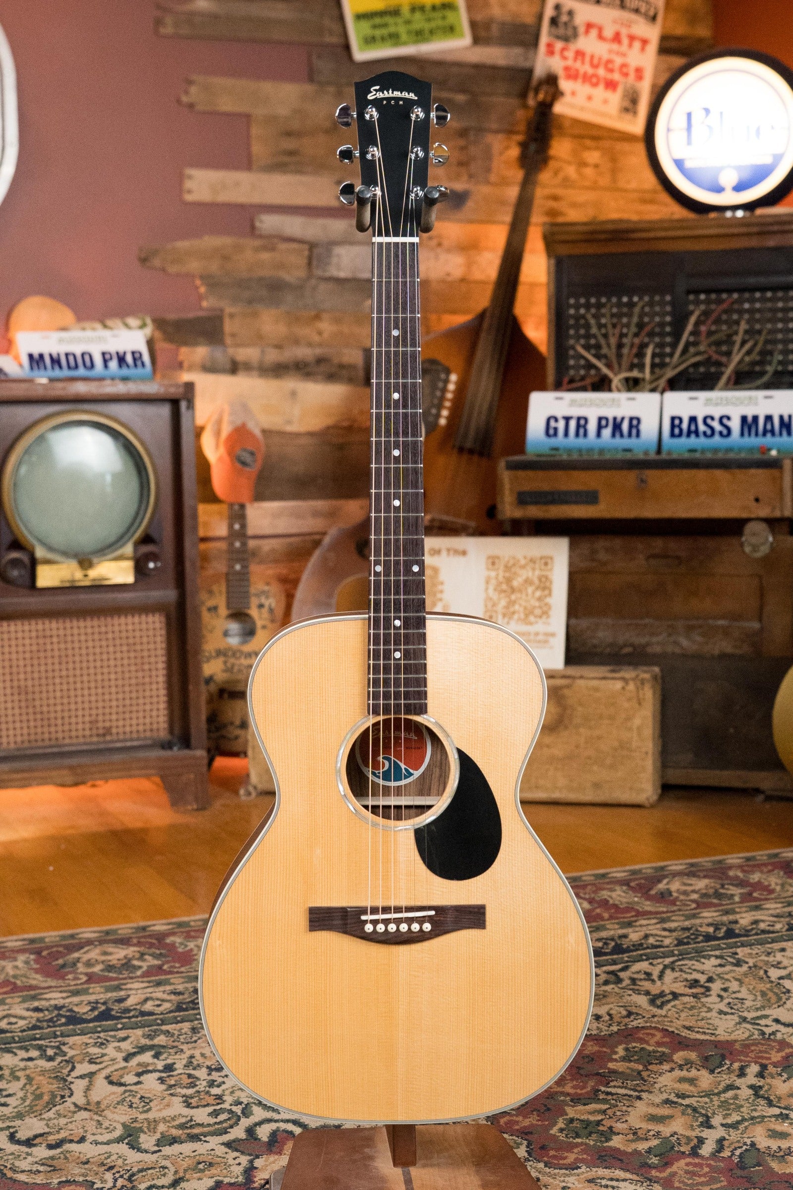 Eastman PCH2-OM Solid Sitka/Laminated Rosewood Orchestra Model Acoustic Guitar #0367