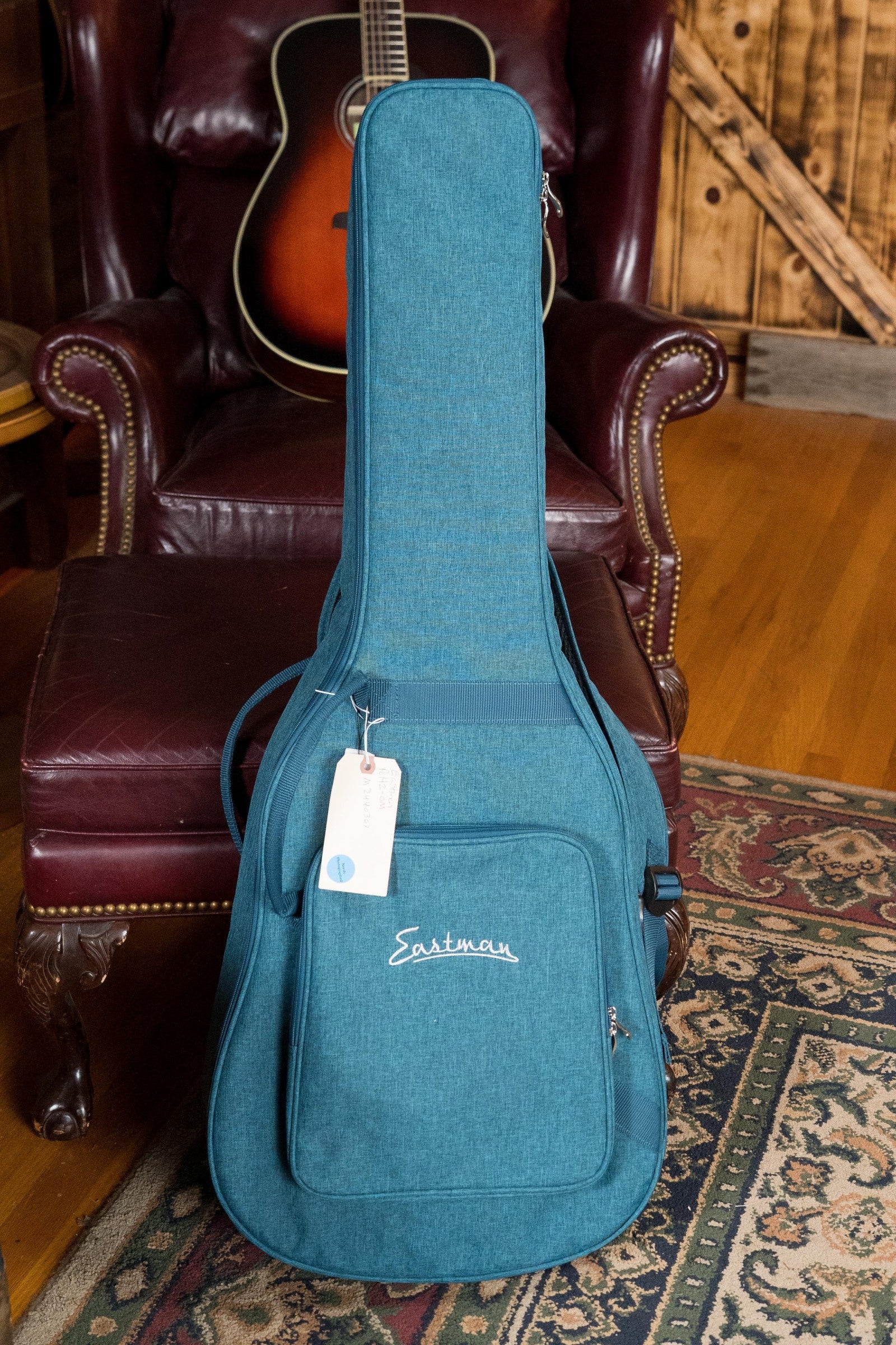 Eastman PCH2-OM Solid Sitka/Laminated Rosewood Orchestra Model Acoustic Guitar #0367