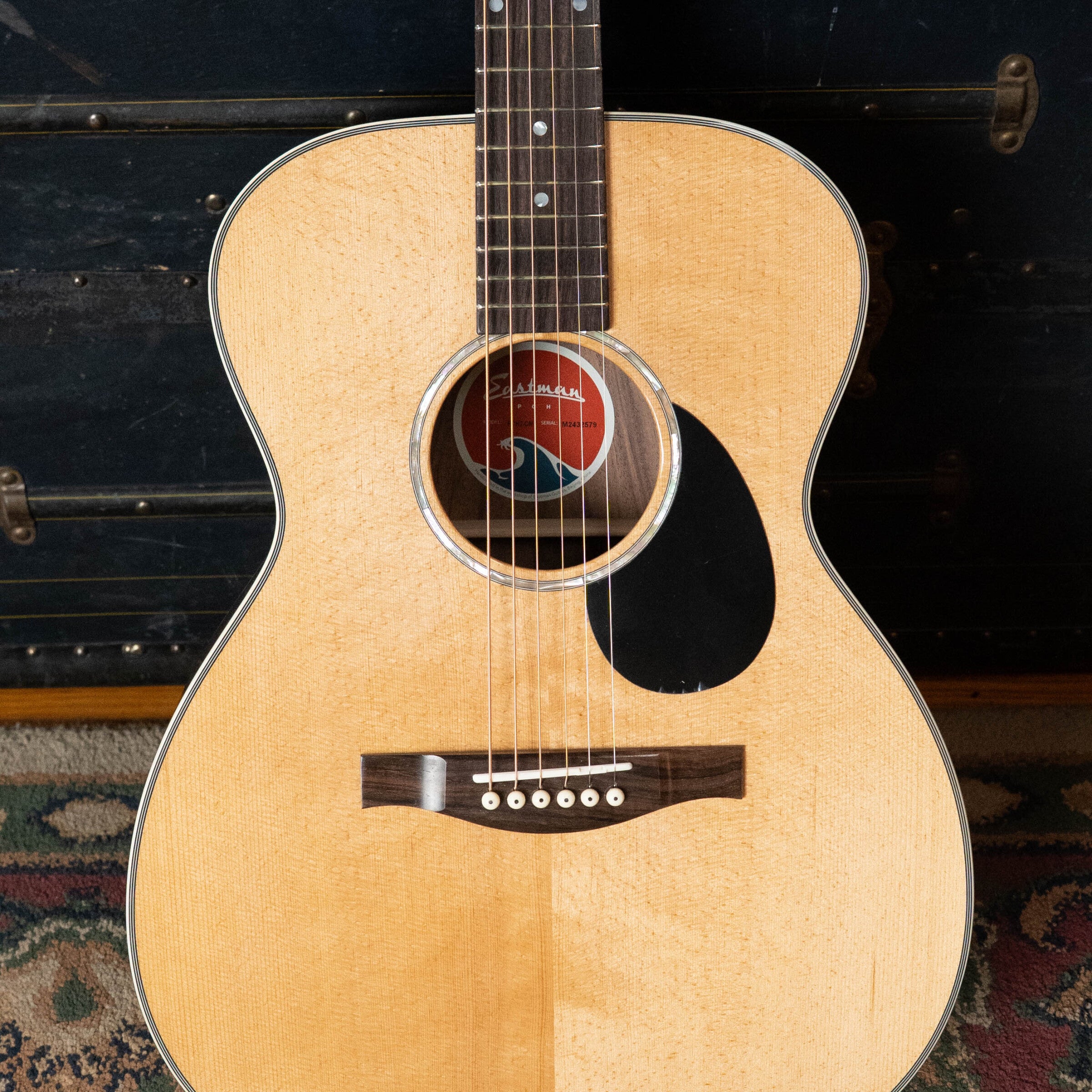 Eastman PCH2-OM Solid Sitka/Laminated Rosewood Orchestra Model Acoustic Guitar #2579