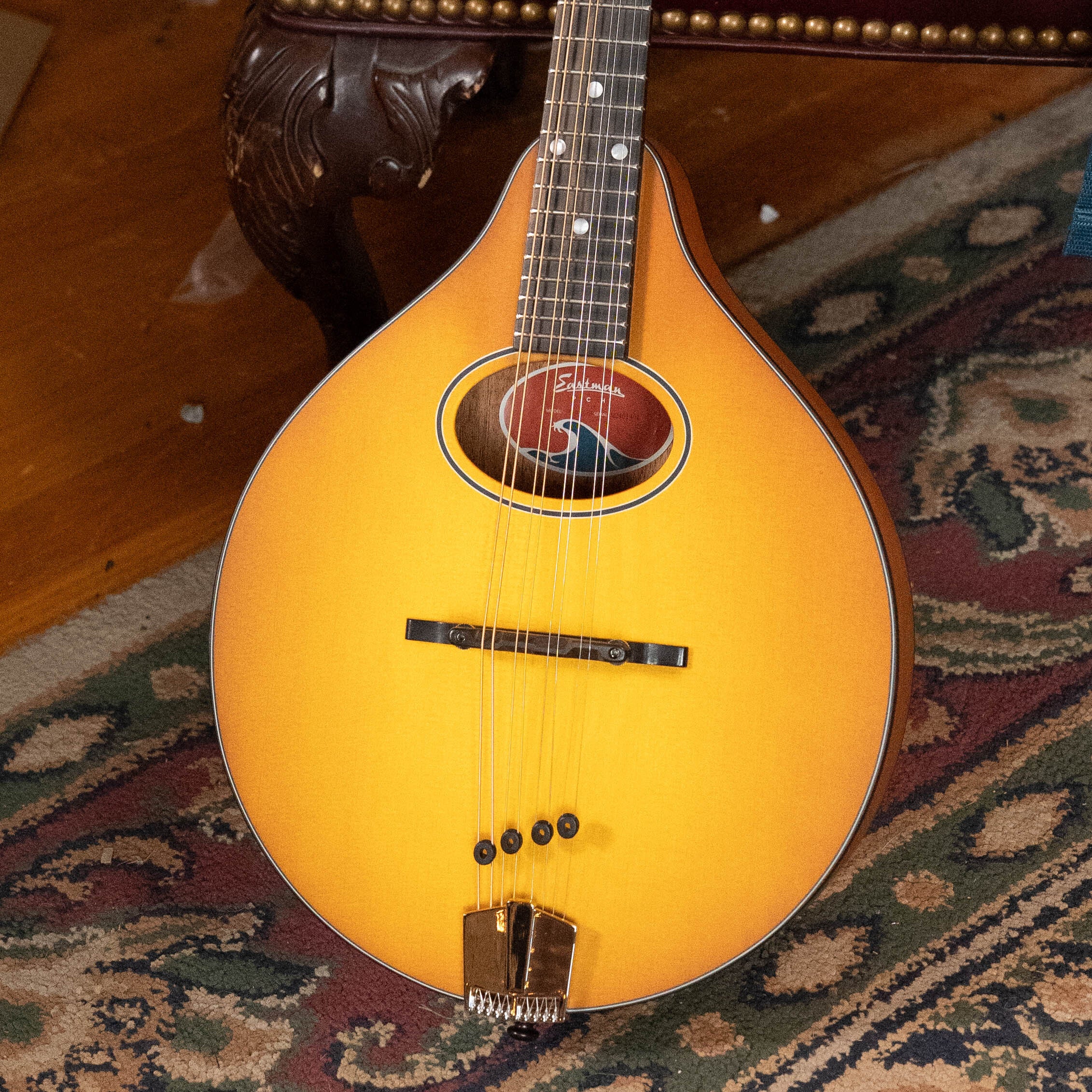 Eastman PCH-M104-GB Solid Spruce/Laminated Mahogany Goldburst Flattop A-Style Mandolin #1401