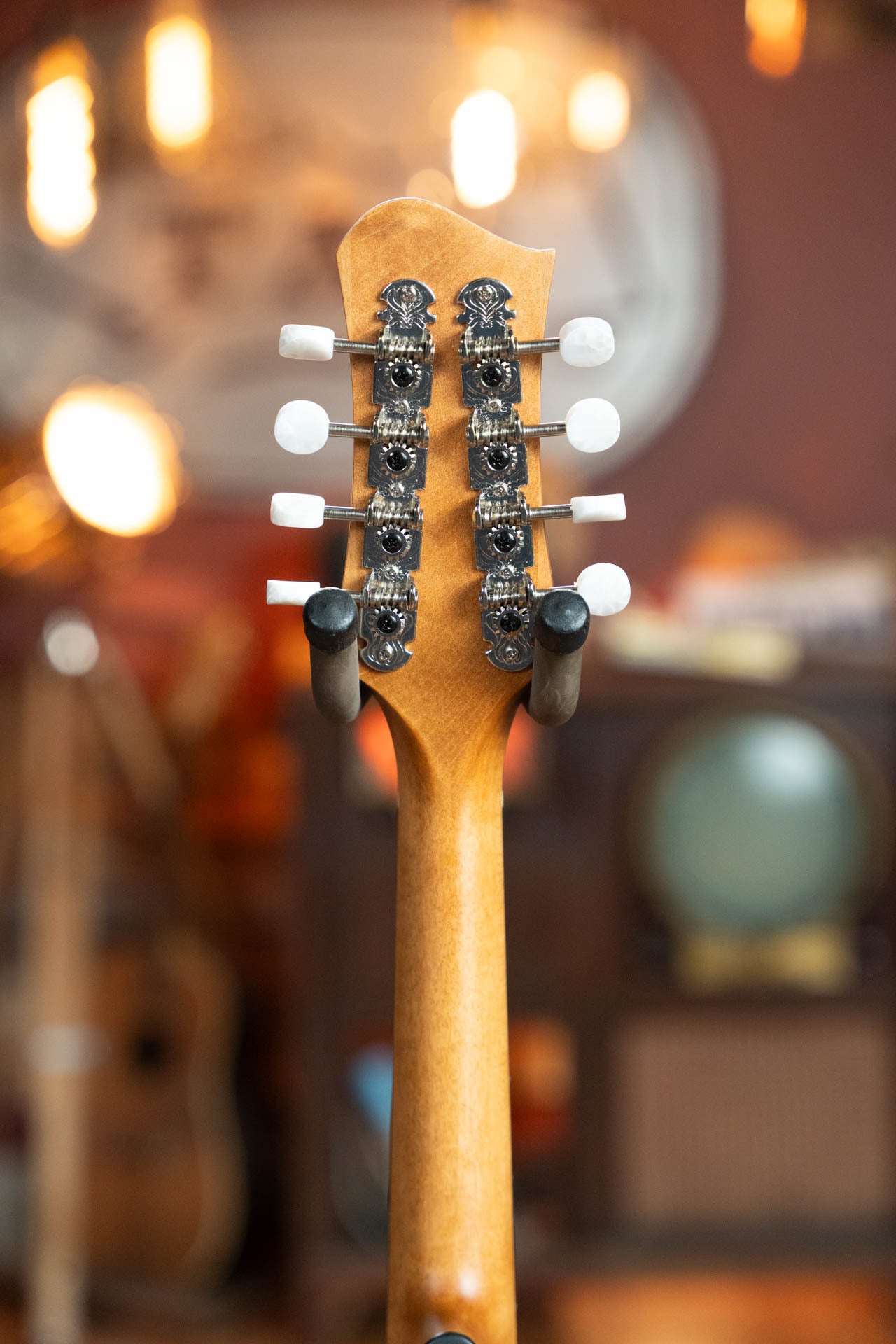 Eastman PCH-M104-GB Spruce/Laminated Mahogany Goldburst Flattop A-Style Mandolin #0957