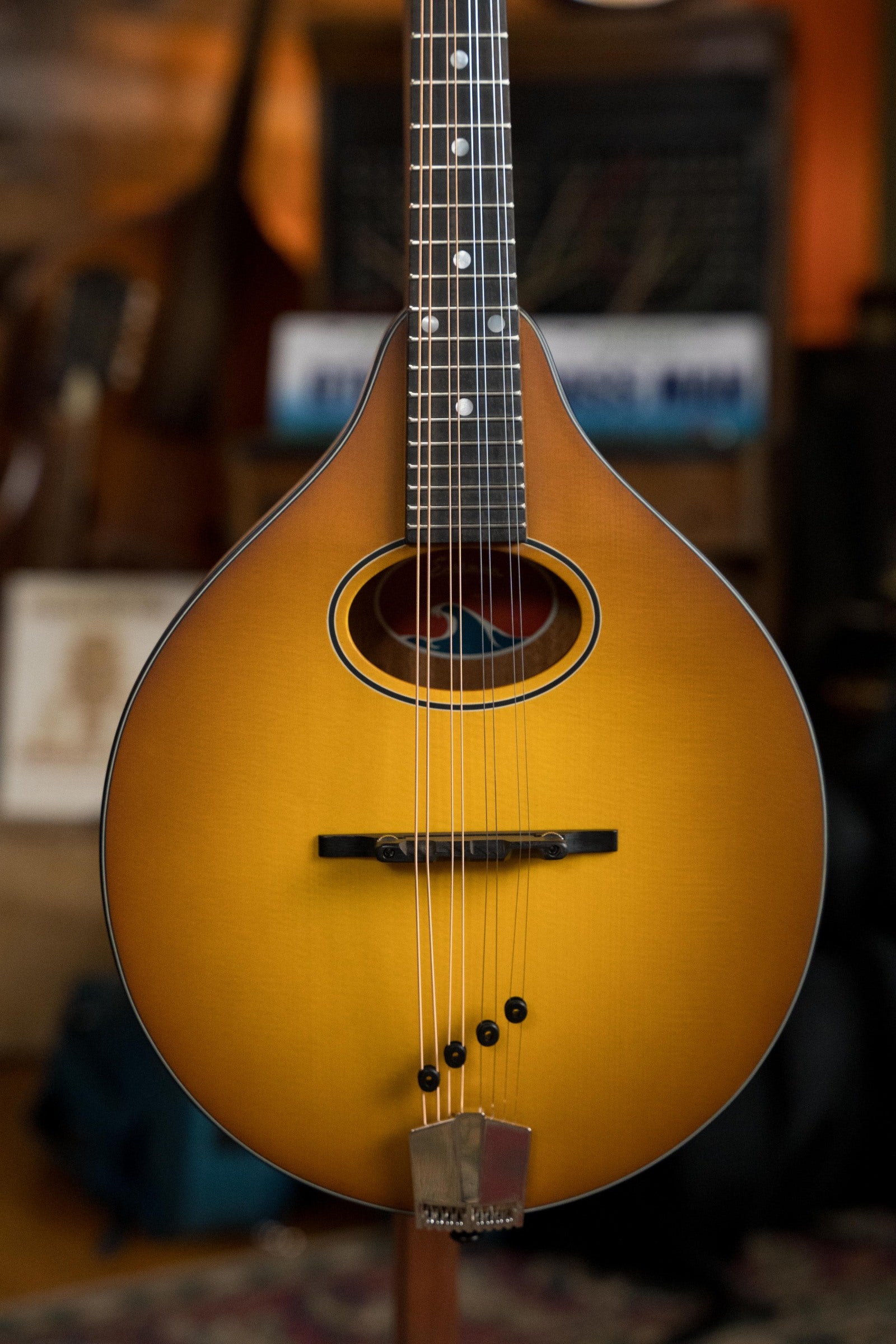 Eastman PCH-M104-GB Spruce/Laminated Mahogany Goldburst Flattop A-Style Mandolin #1062