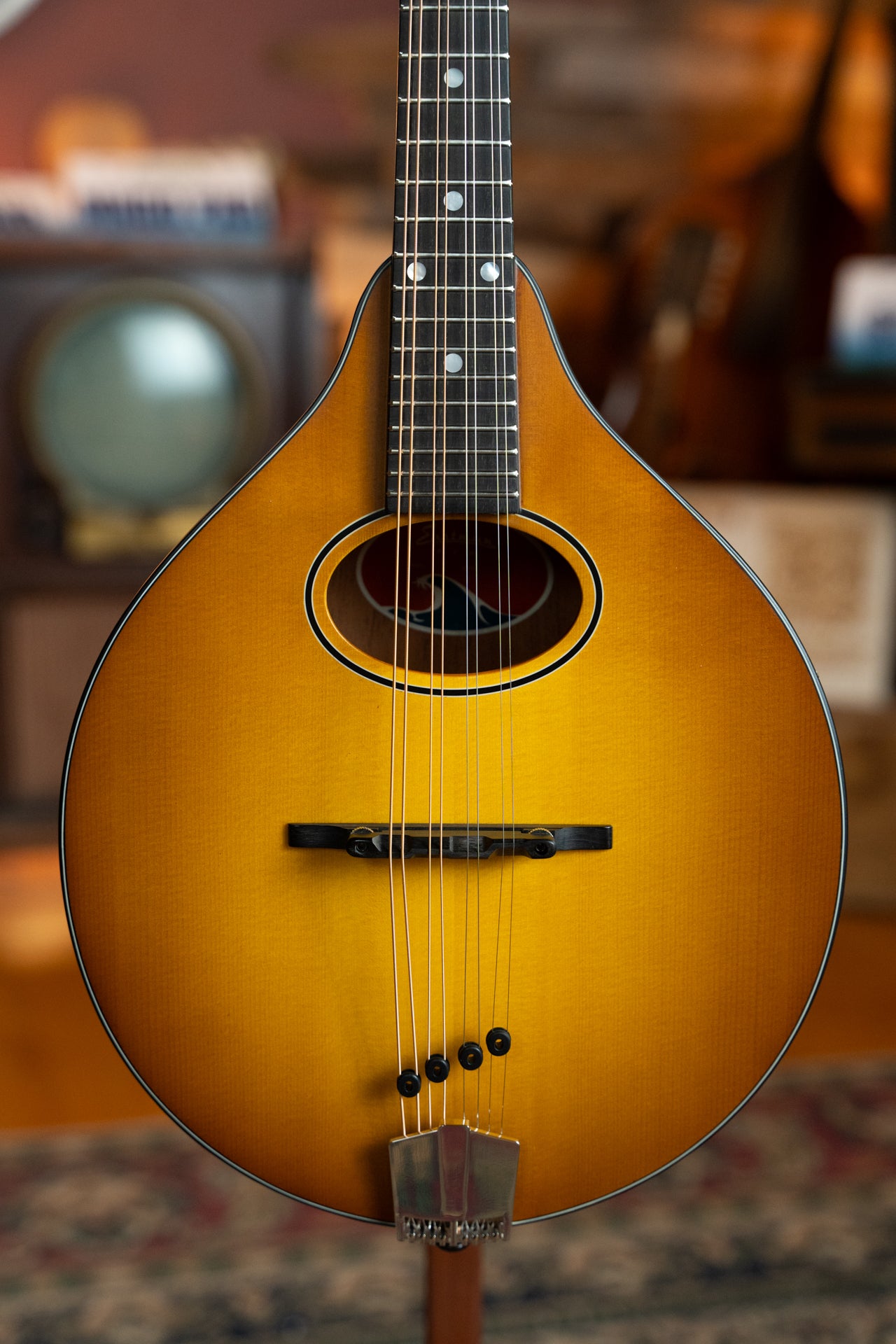 Eastman PCH-M104-GB Spruce/Laminated Mahogany Goldburst Flattop A-Style Mandolin #1840