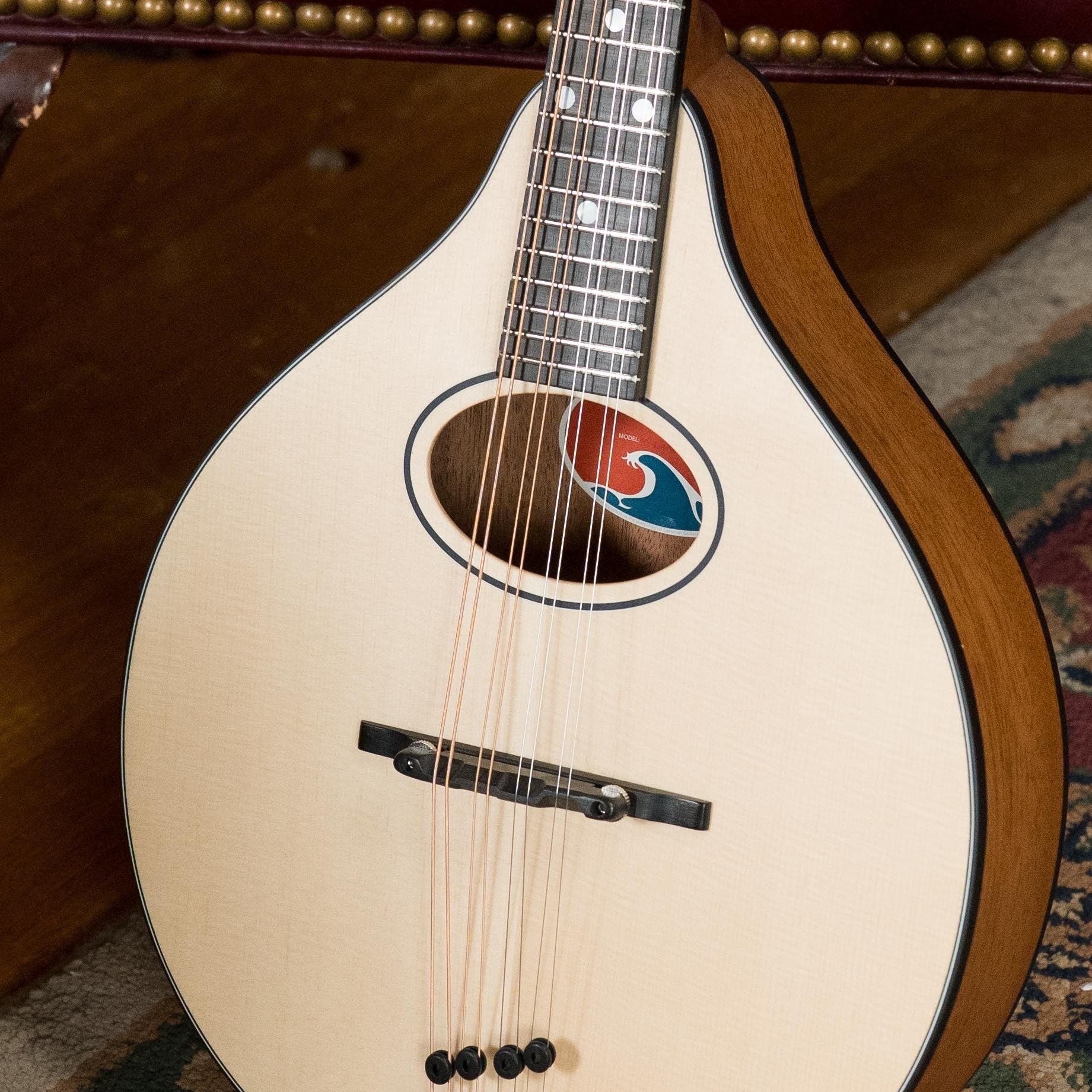 Eastman PCH-M104-NAT Spruce/Laminated Mahogany Natural Flattop A-Style Mandolin #0009