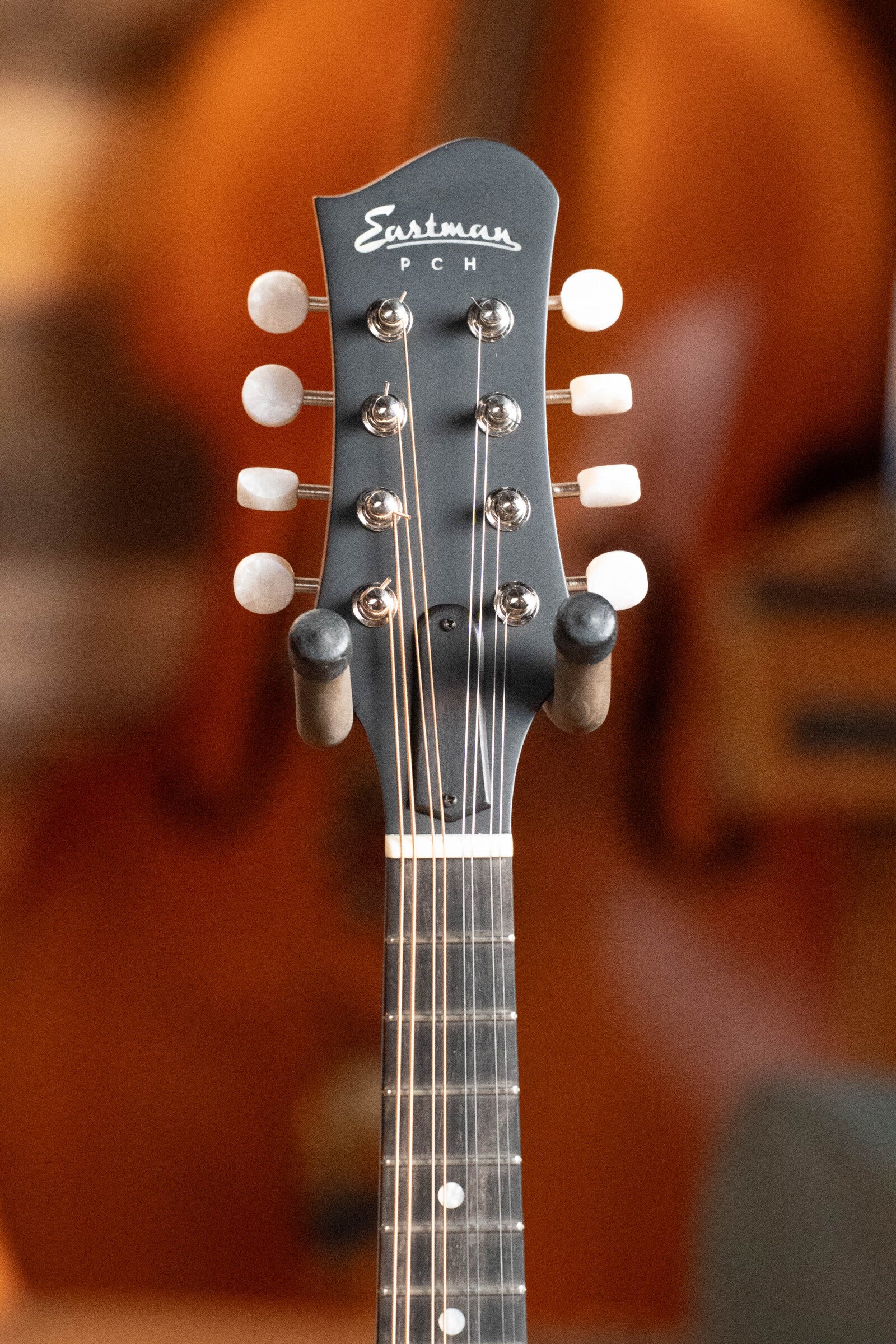 Eastman PCH-M104 Solid Spruce/Laminated Mahogany Flattop A-Style Mandolin #1541