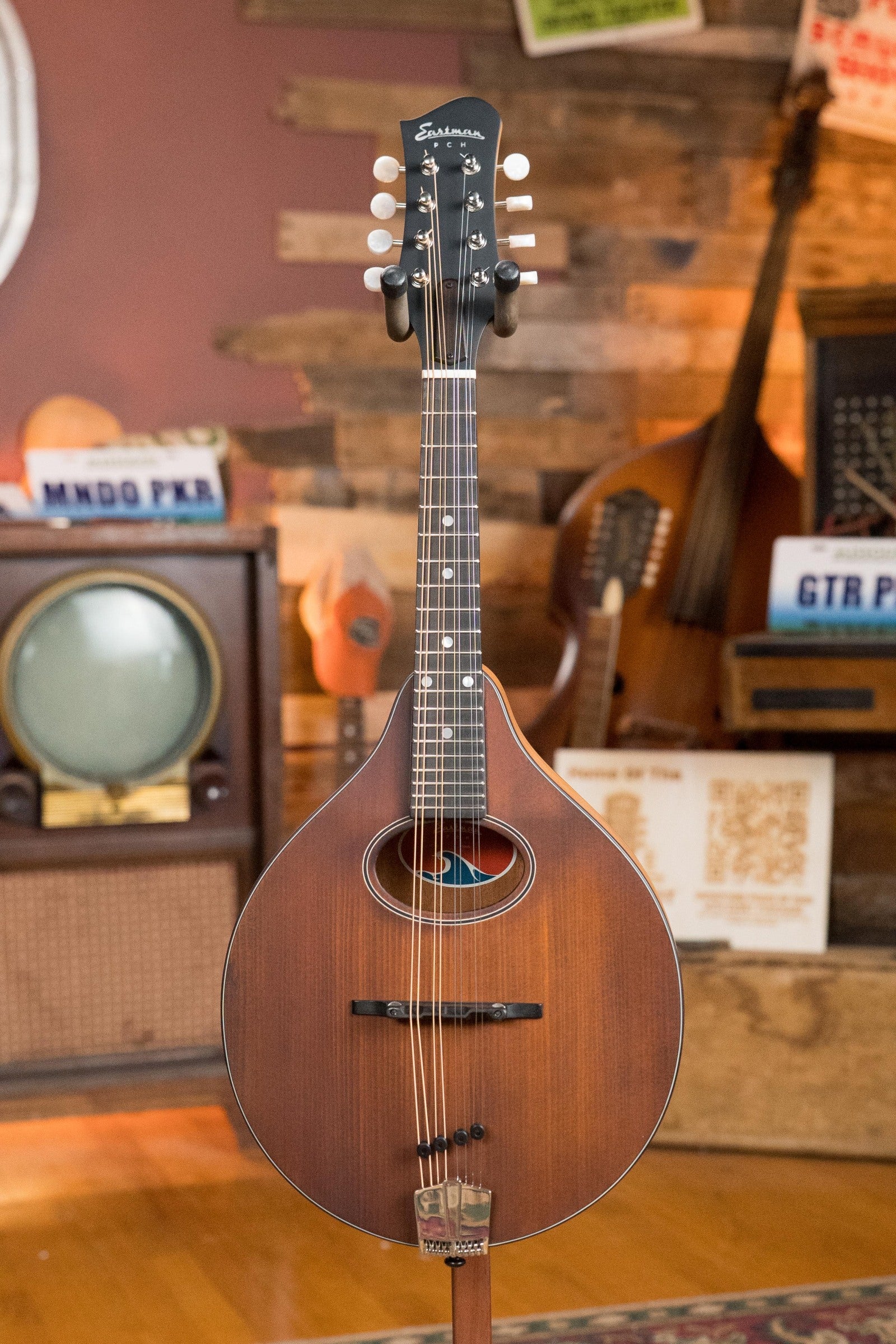 Eastman PCH-M104 Spruce/Laminated Mahogany Flattop A-Style Mandolin #1313