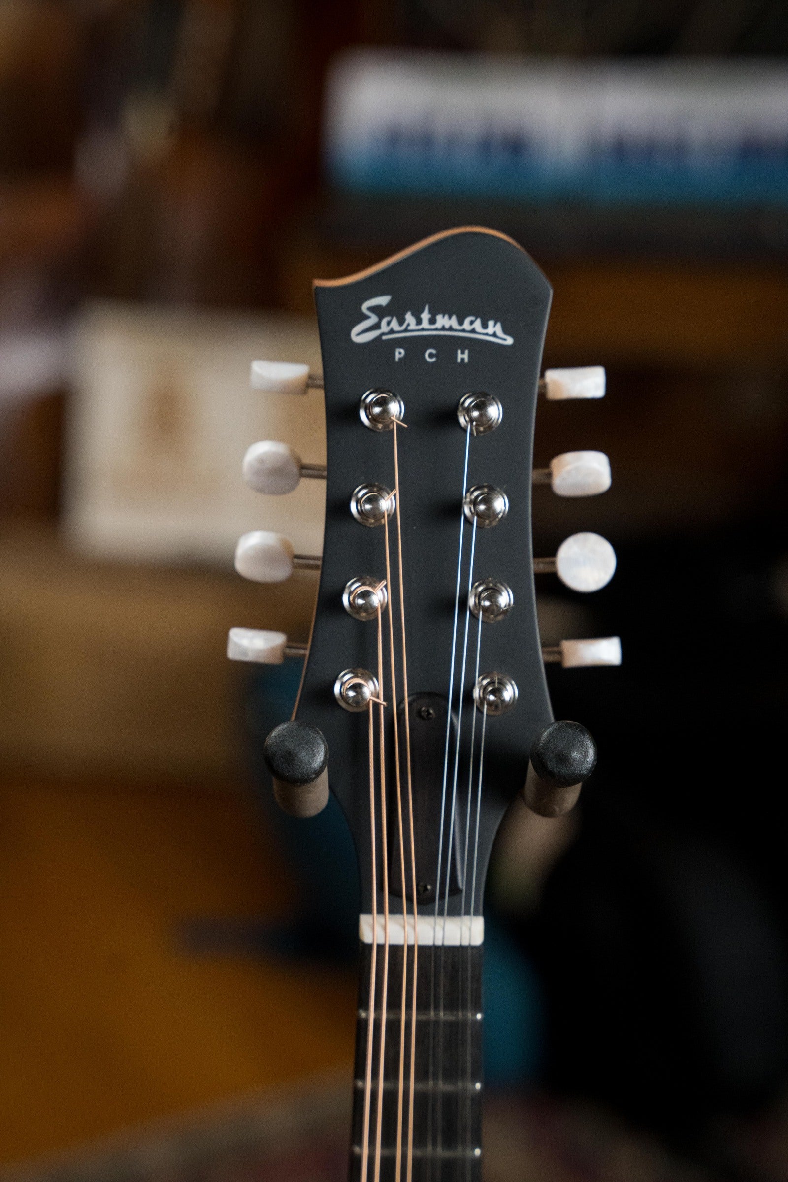 Eastman PCH-M104 Spruce/Laminated Mahogany Flattop A-Style Mandolin #1320