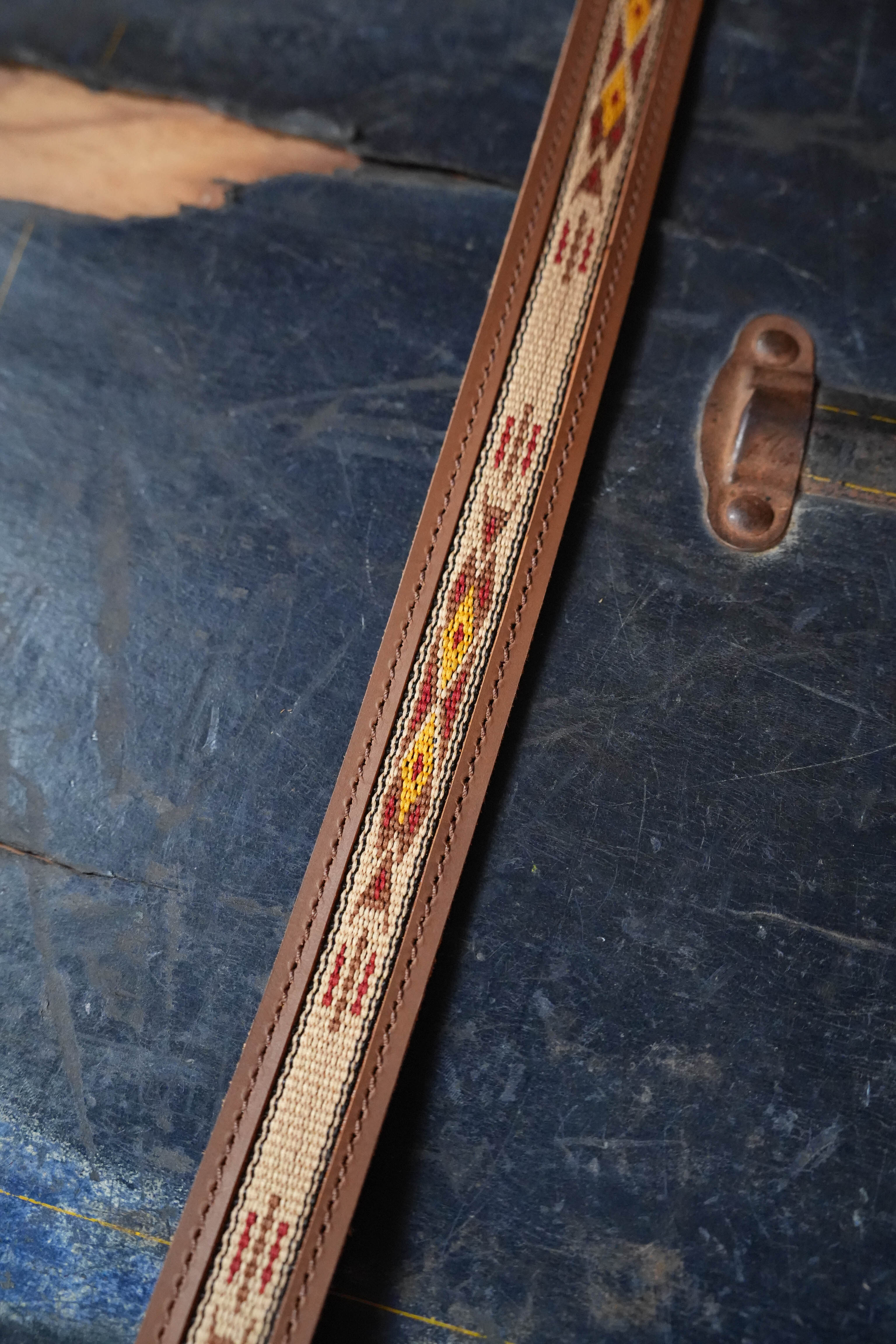 El Dorado 1" Width Kachina Leather Sueded Bison Mandolin Strap - Brown