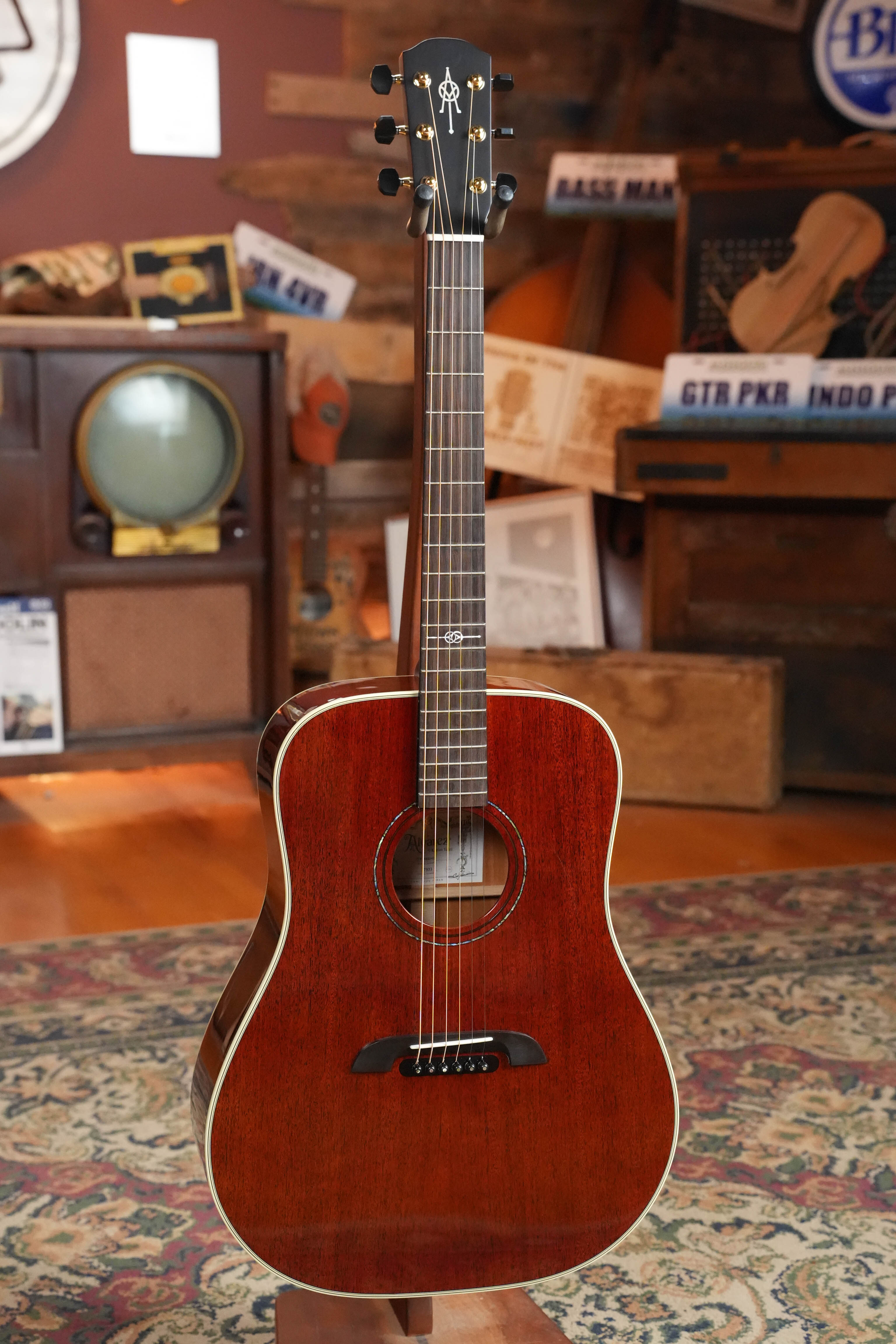 Alvarez Yairi Honduran Series DYM66HD All Vintage Honduran Mahogany Dreadnought Acoustic Guitar #7933