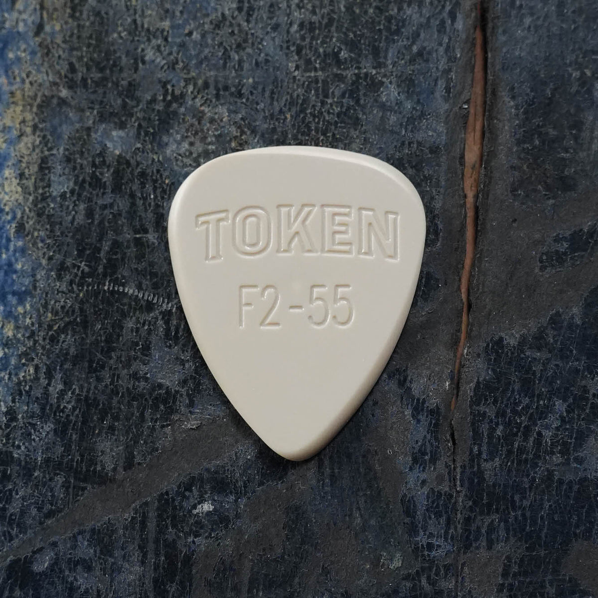 Token F2-55 TAN Flatpick - Teardrop 1.4mm