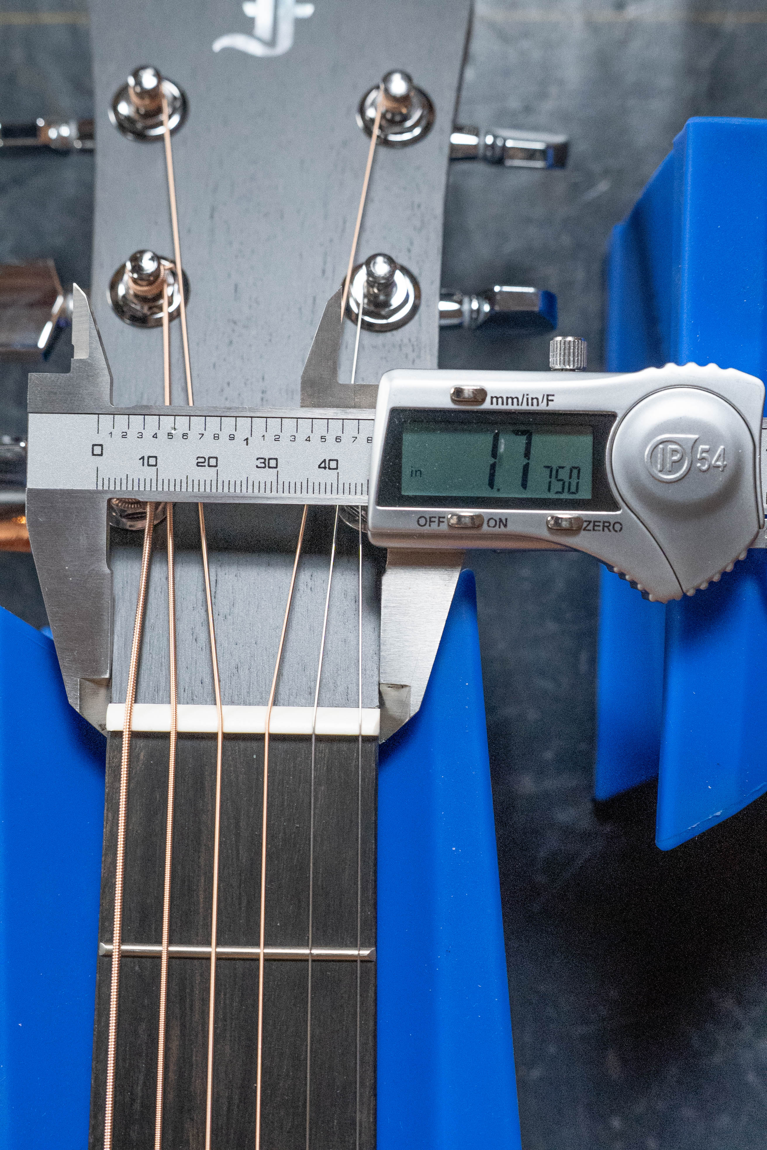 Furch Blue Plus Orchestra Model Guitar Spruce/Walnut Grand Auditorium Cutaway Acoustic Guitar  #3016