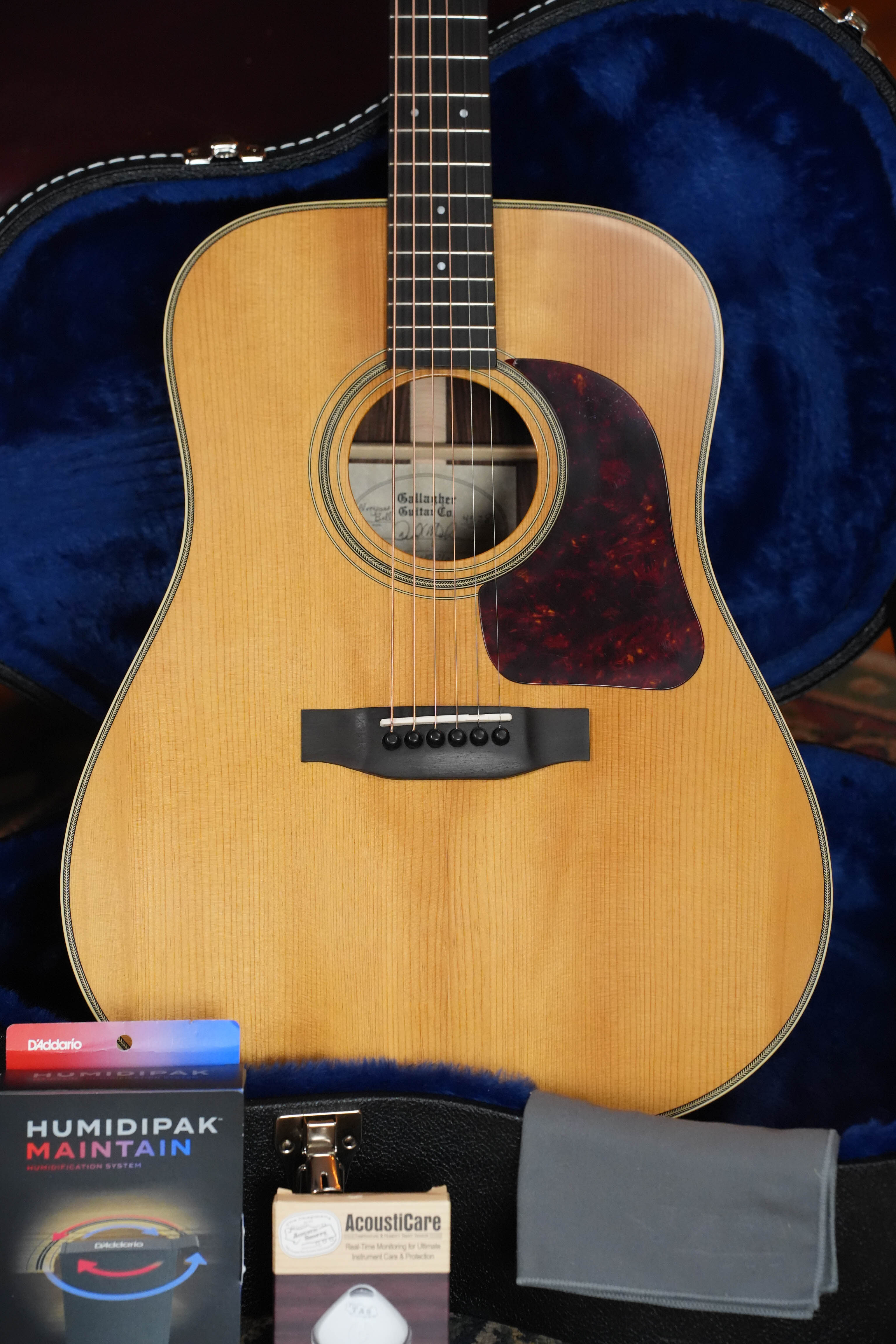 Gallagher The Bluegrass Bell Torrefied Adirondack/Rosewood Light Amber Finish Dreadnought Acoustic Guitar #4528