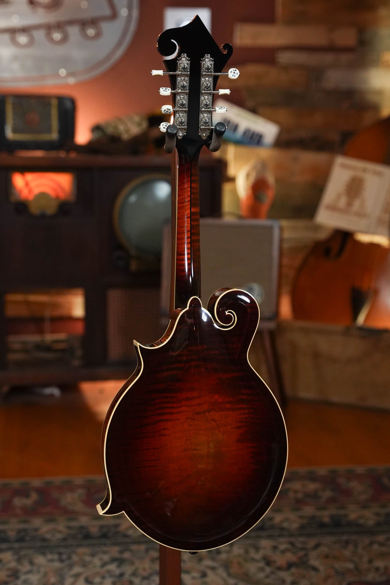 Gold Tone Grandmaster Mandolin Victorian #8442