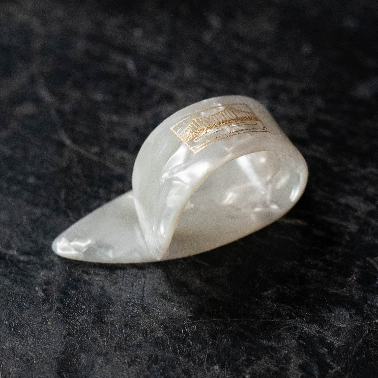 Golden Gate GP-6 Pearl Thumb Pick - LARGE