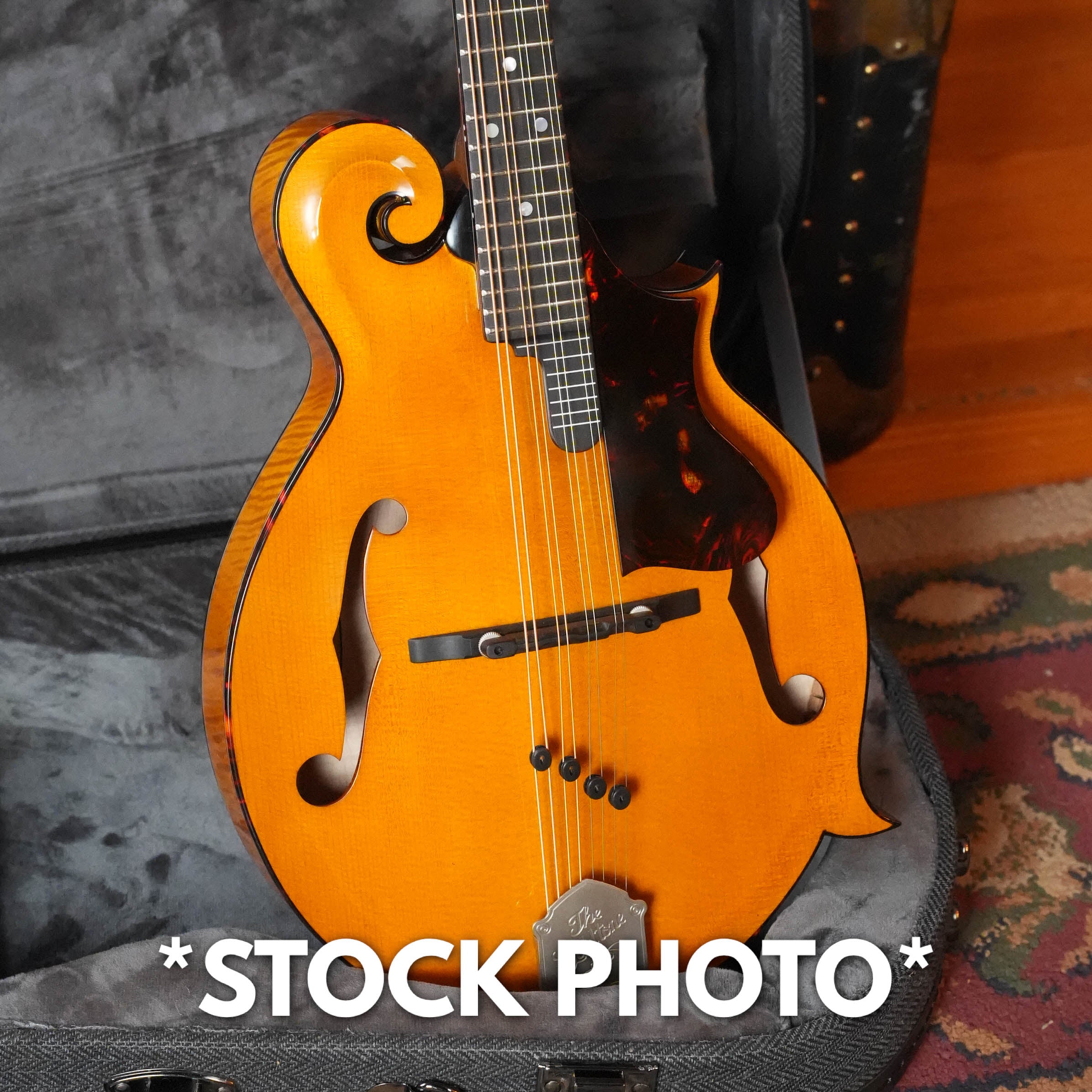 *Pre-Order Deposit ONLY* Gold Tone Grandmaster Mandolin Elite - Honey Amber Finish