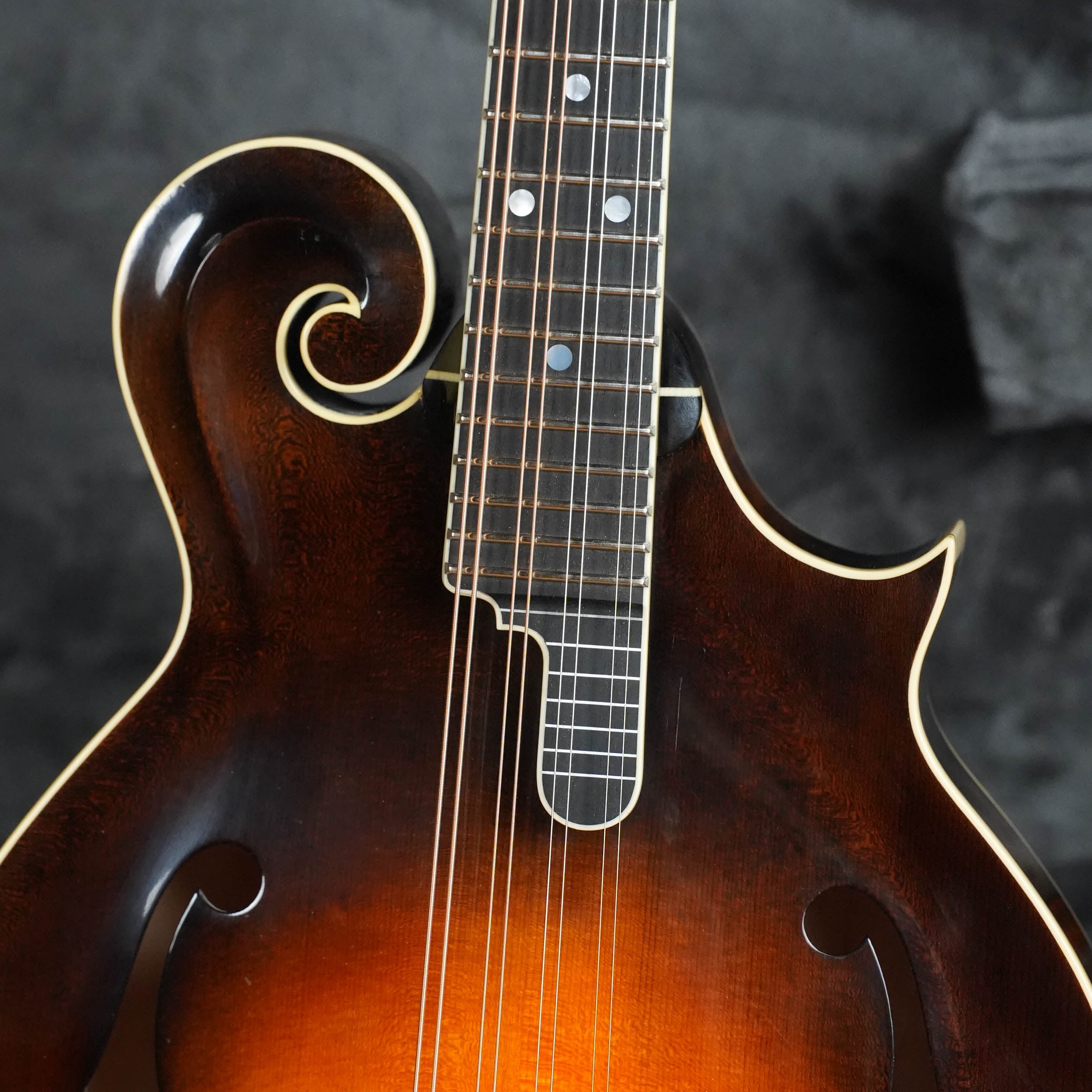 *Pre-Order Deposit ONLY* Gold Tone Grandmaster Mandolin Elite - Burst Finish