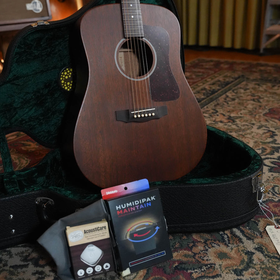 Guild D-20 Dreadnought Acoustic Guitar #0740
