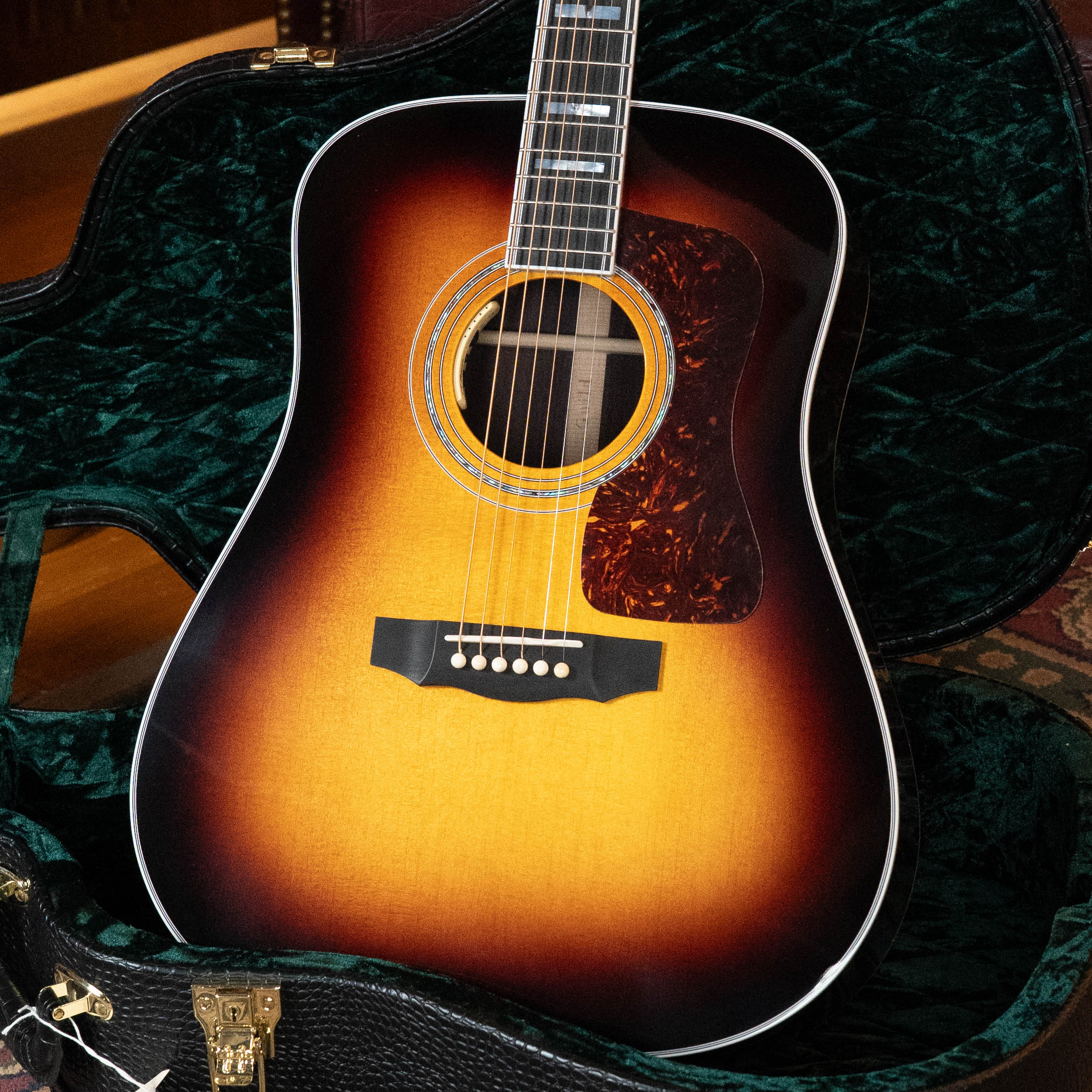 Guild D-55E Sitka/Rosewood Antique Burst Cutaway Dreadnought Guitar w/LR Baggs Pickup #0987