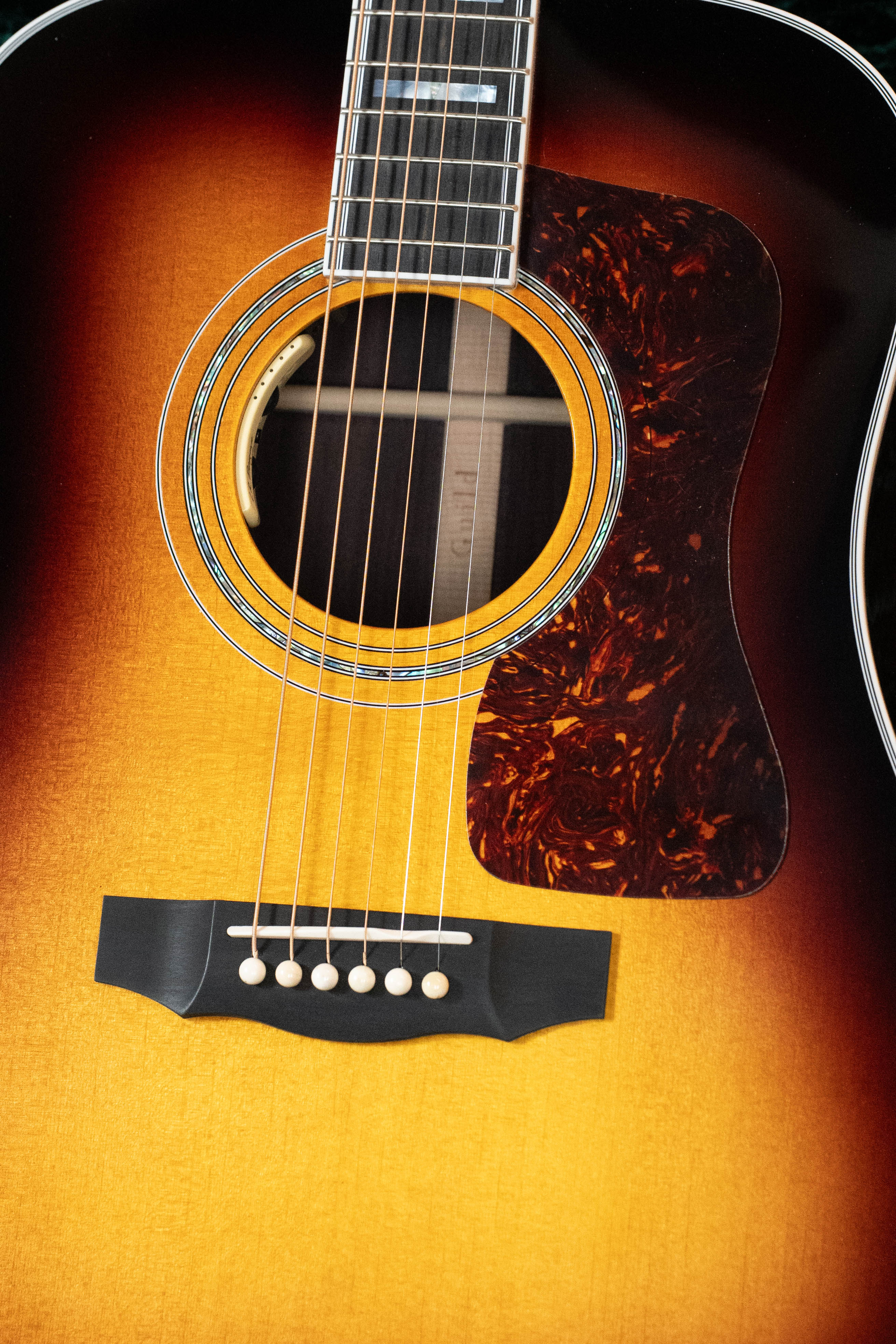Guild D-55E Sitka/Rosewood Antique Burst Cutaway Dreadnought Guitar w/LR Baggs Pickup #0987