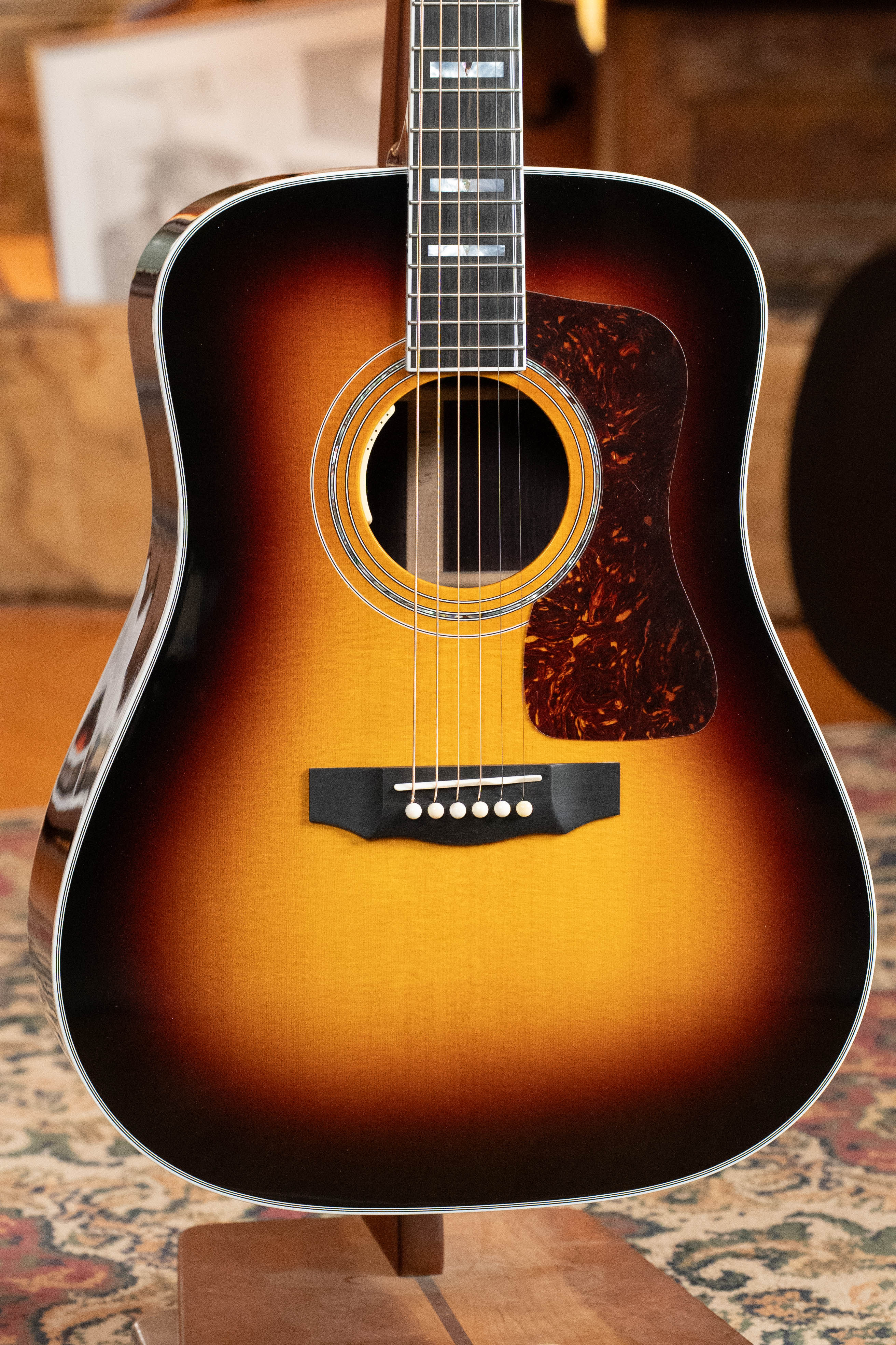 Guild D-55E Sitka/Rosewood Antique Burst Cutaway Dreadnought Guitar w/LR Baggs Pickup #0987