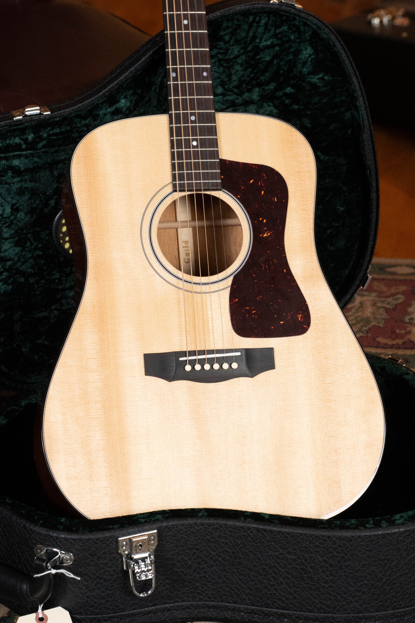 Guild D-40 Traditional Sitka/Mahogany Natural Dreadnought Acoustic Guitar #0467