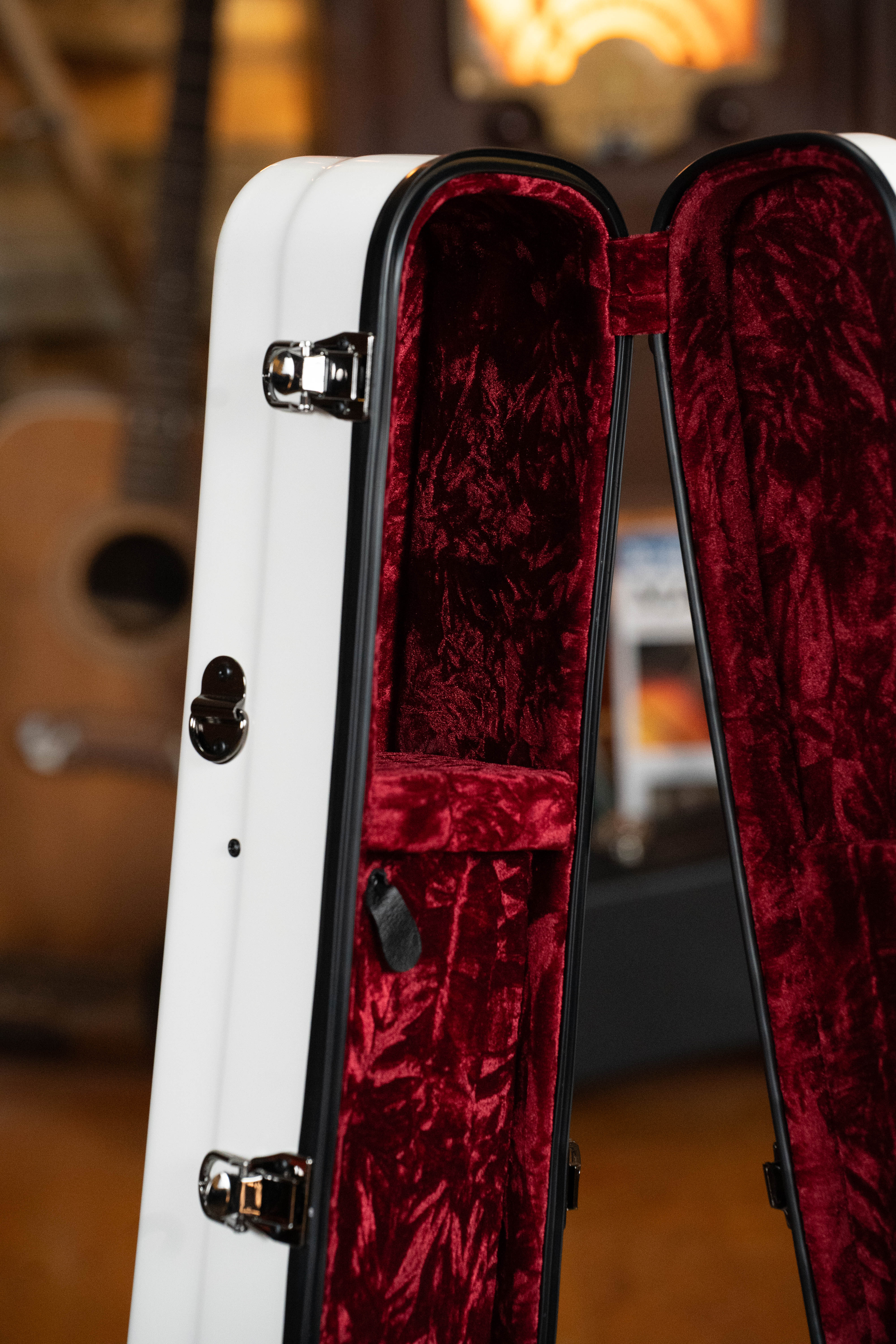 Gold Tone HDFB16 14" Resonator Banjo White Flight Case