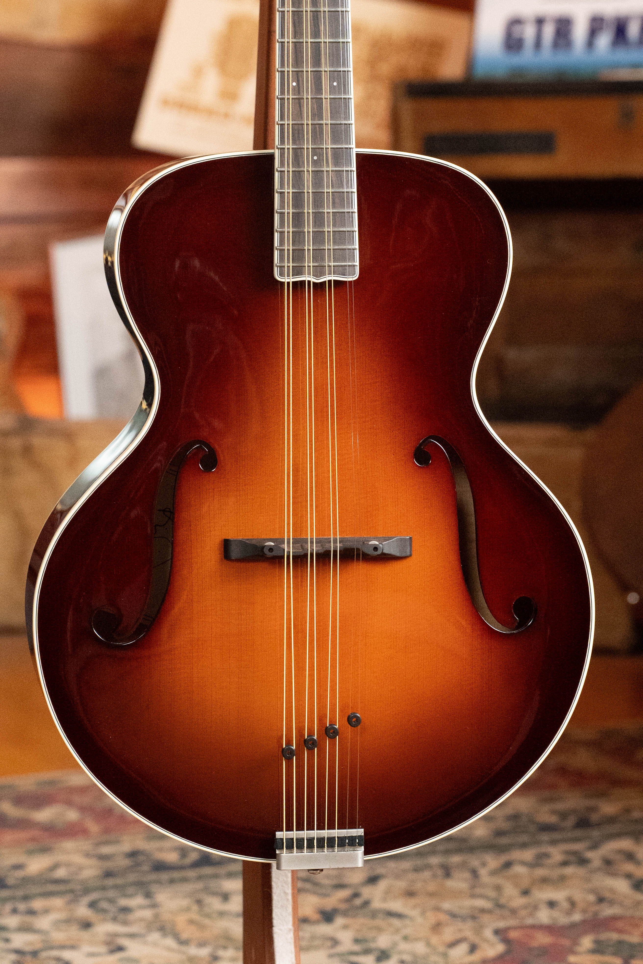 KR Strings "Moon" Spruce/Curly Maple F-Model Maestro Deluxe Sunburst Octolindo