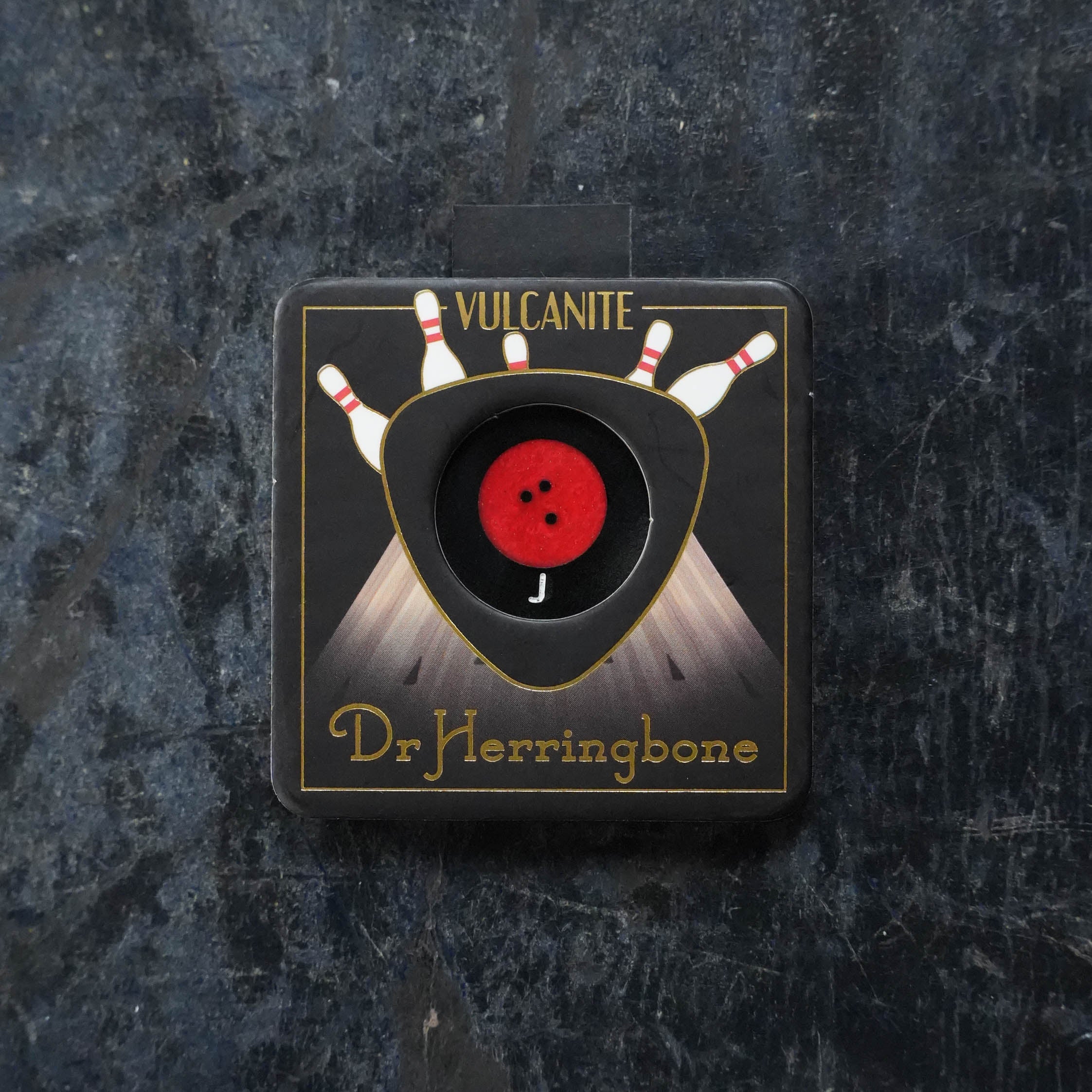 Dr. Herringbone Kingpin Vulcanite Triangle Pick - Jumbo