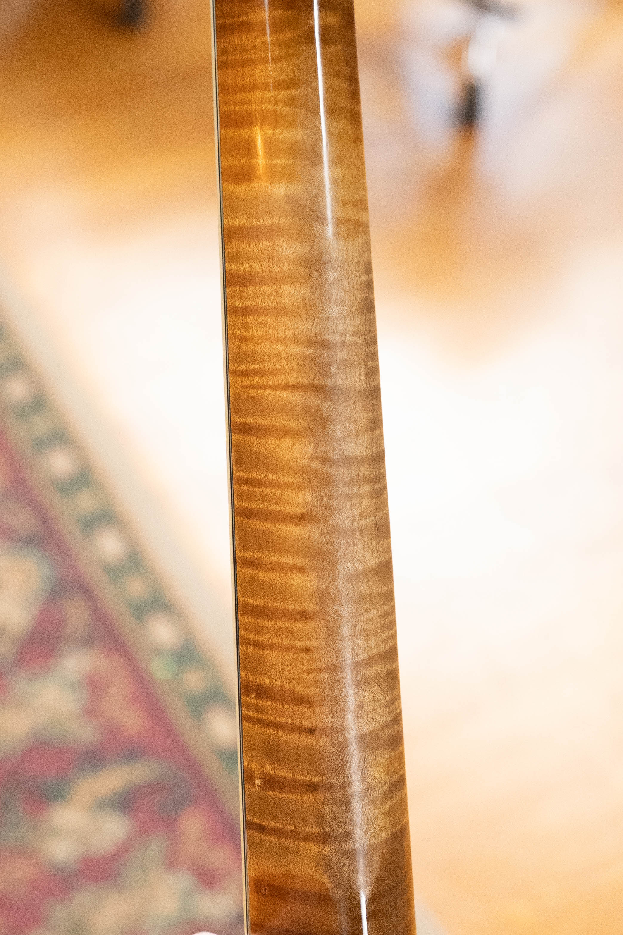 Cedar Mountain 2024 Engelmann Spruce/Big Leaf Maple Black Top Octave Mandolin w/Tobacco Sunburst #3069