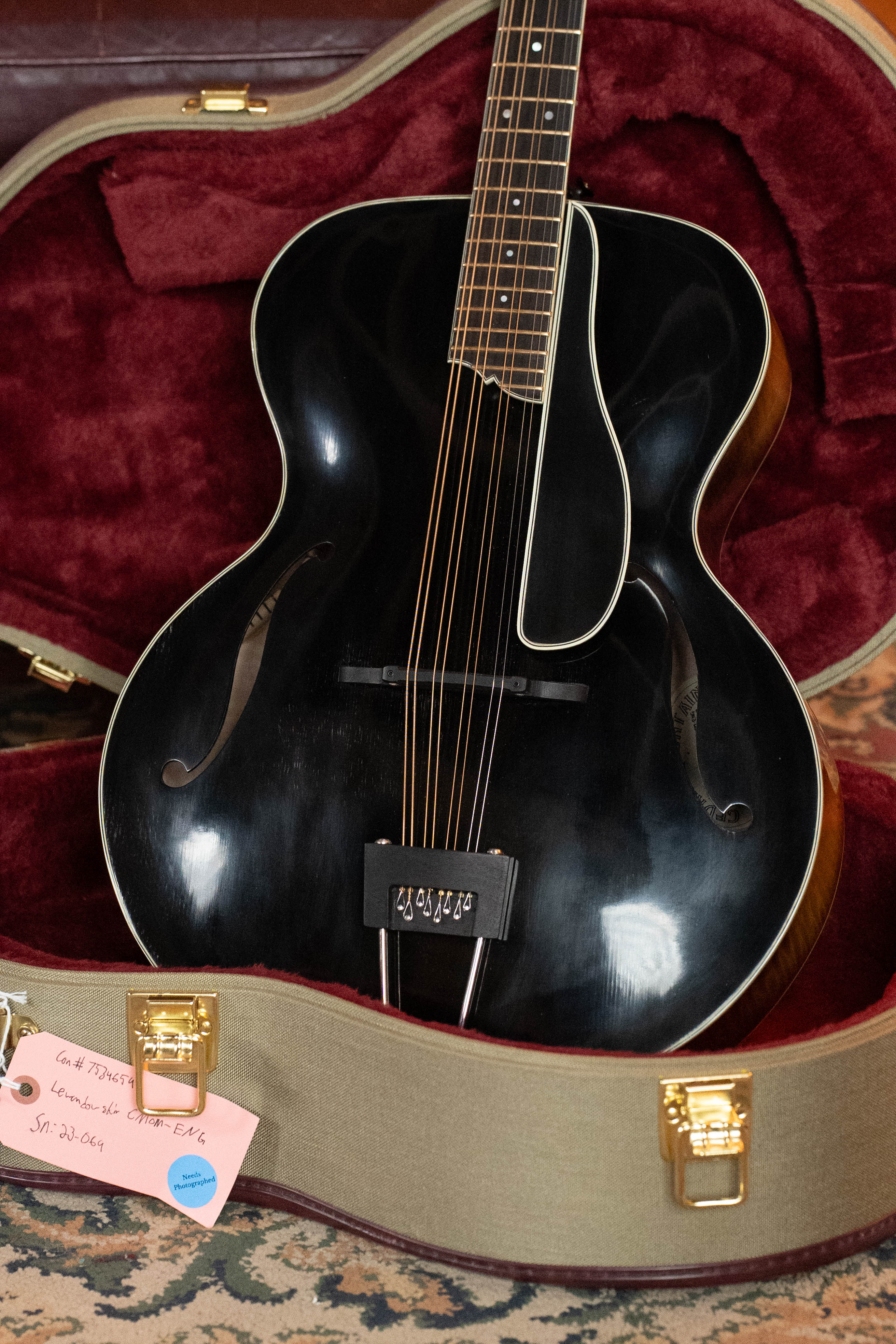 Cedar Mountain 2024 Engelmann Spruce/Big Leaf Maple Black Top Octave Mandolin w/Tobacco Sunburst #3069