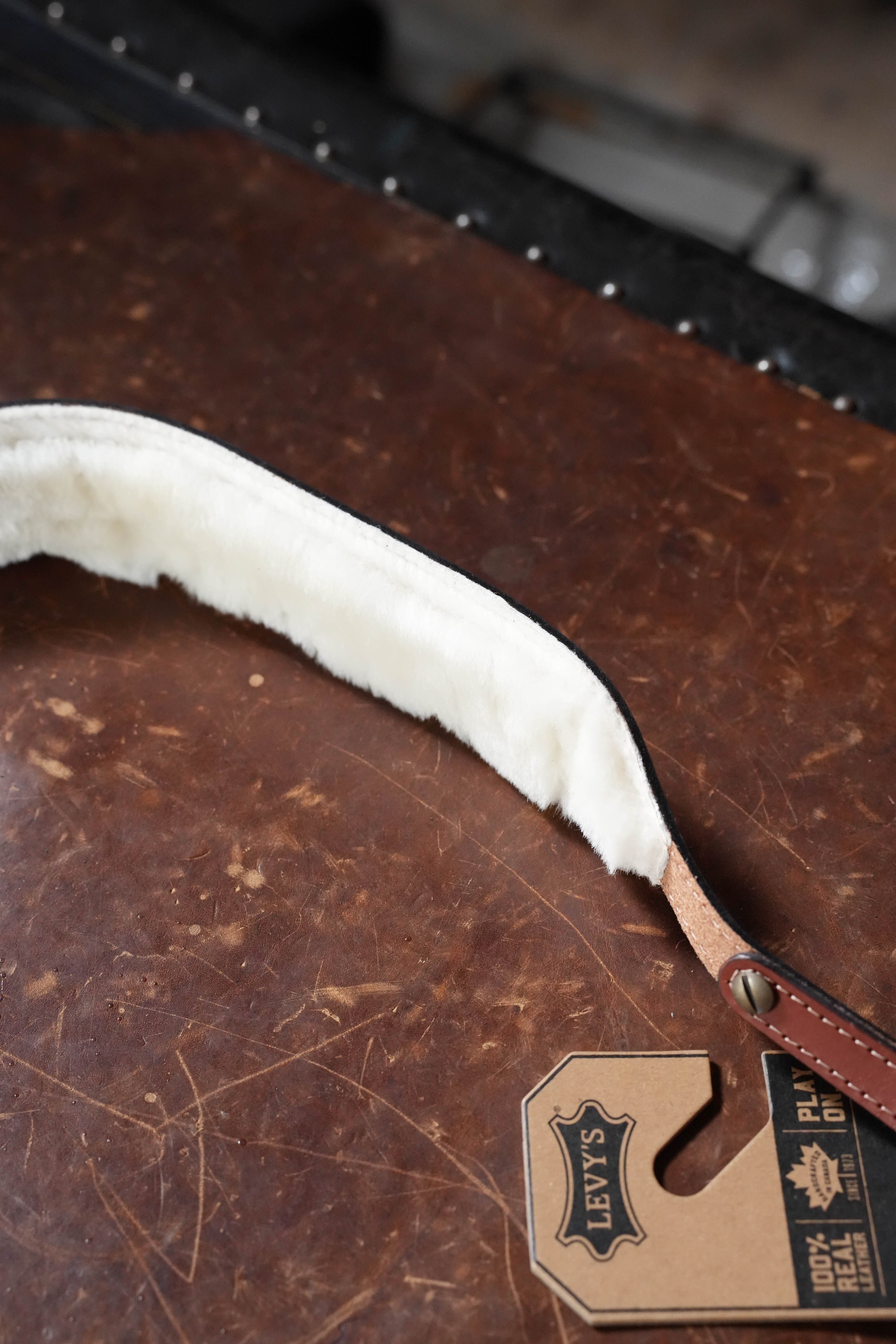 Levy's 2" Veg-tan Leather Banjo Strap - Walnut Brown
