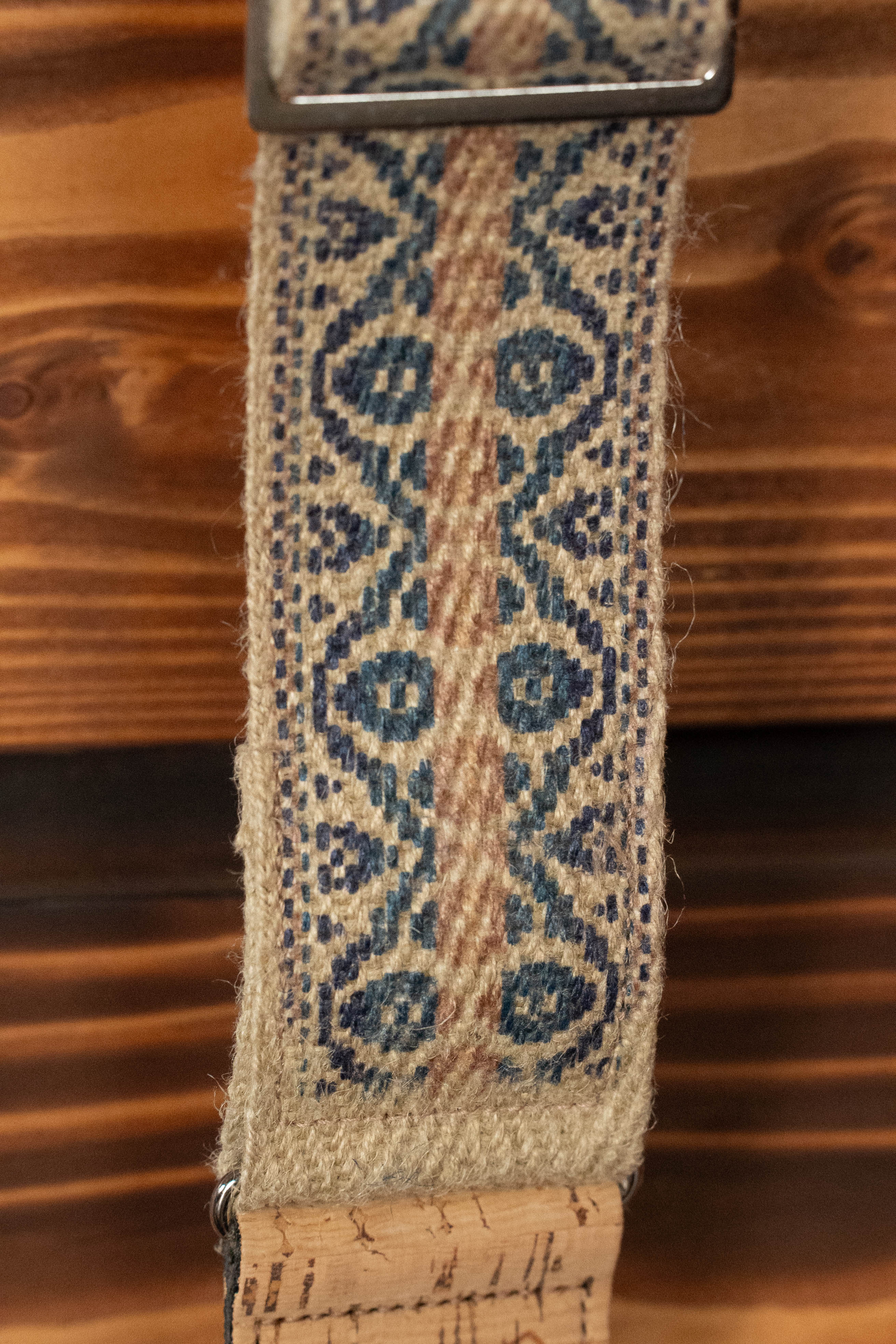 Levy's Vegan Hemp Series 2" Berry and Taupe Guitar Strap