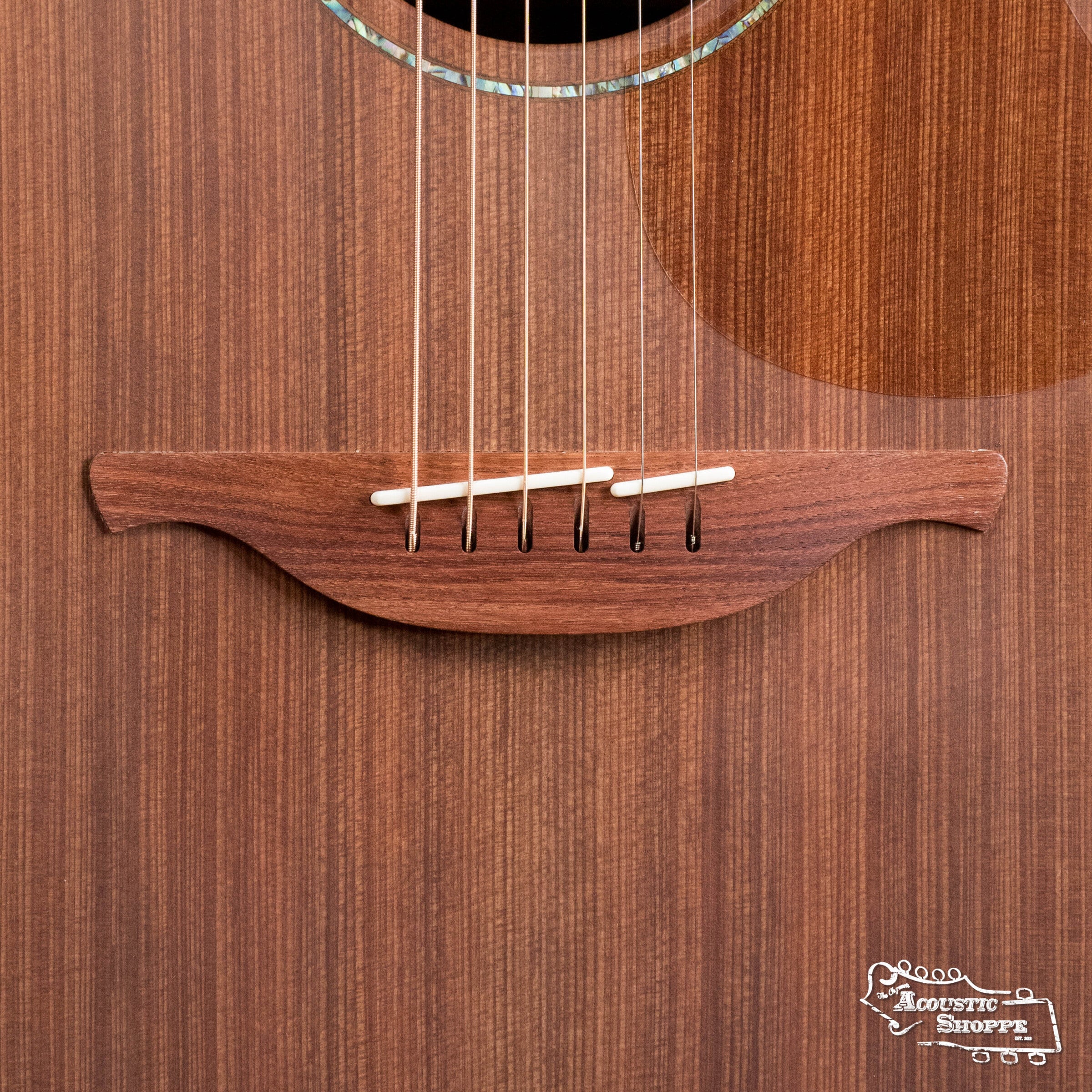 Lowden F-35C 35 Series Redwood/Walnut Medium Sized Cutaway Acoustic Guitar #7738