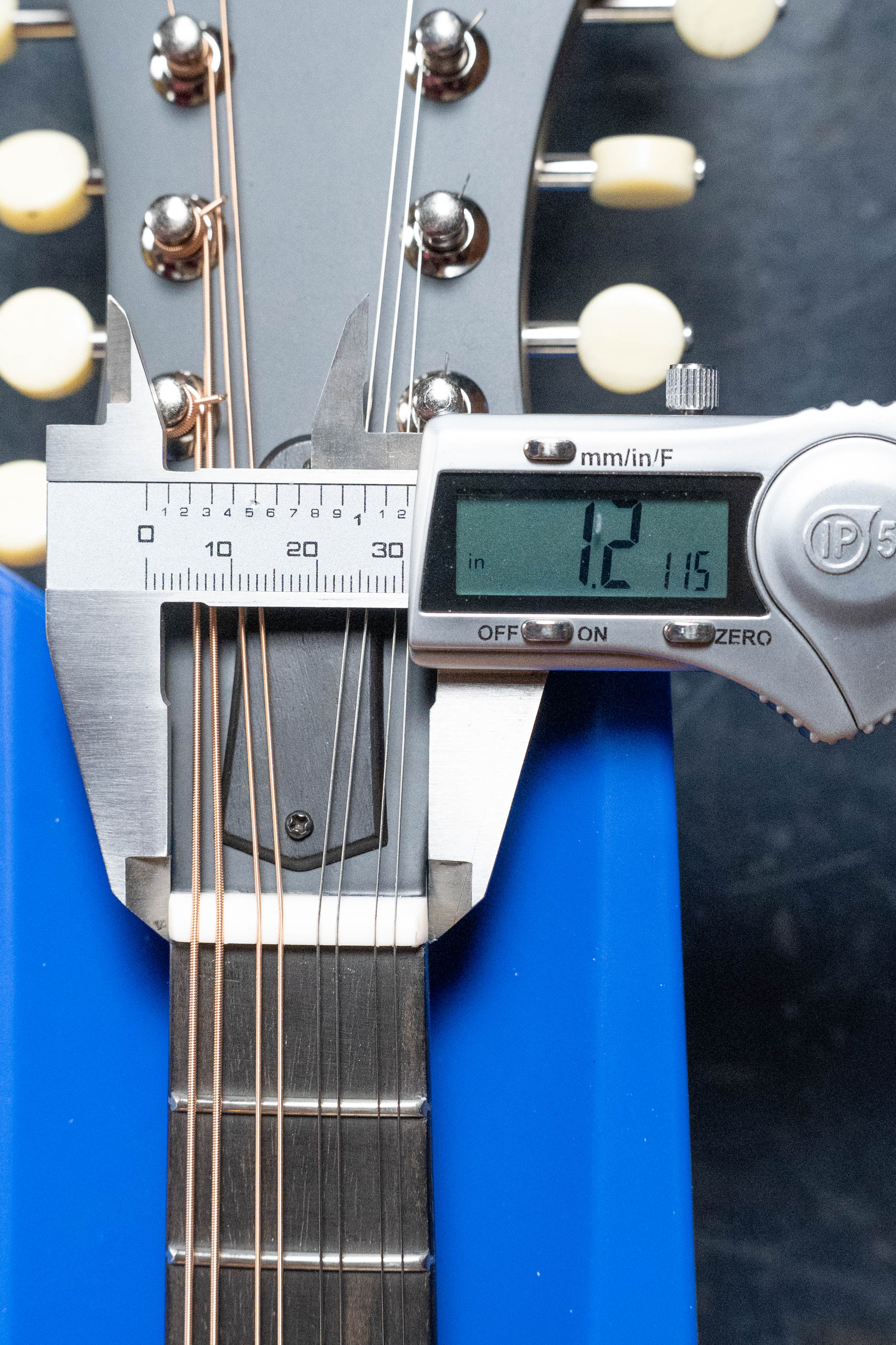 *New 2026 Model* Eastman MD315 Wide Nut Adirondack/Maple Amberburst F-Style Mandolin #5197