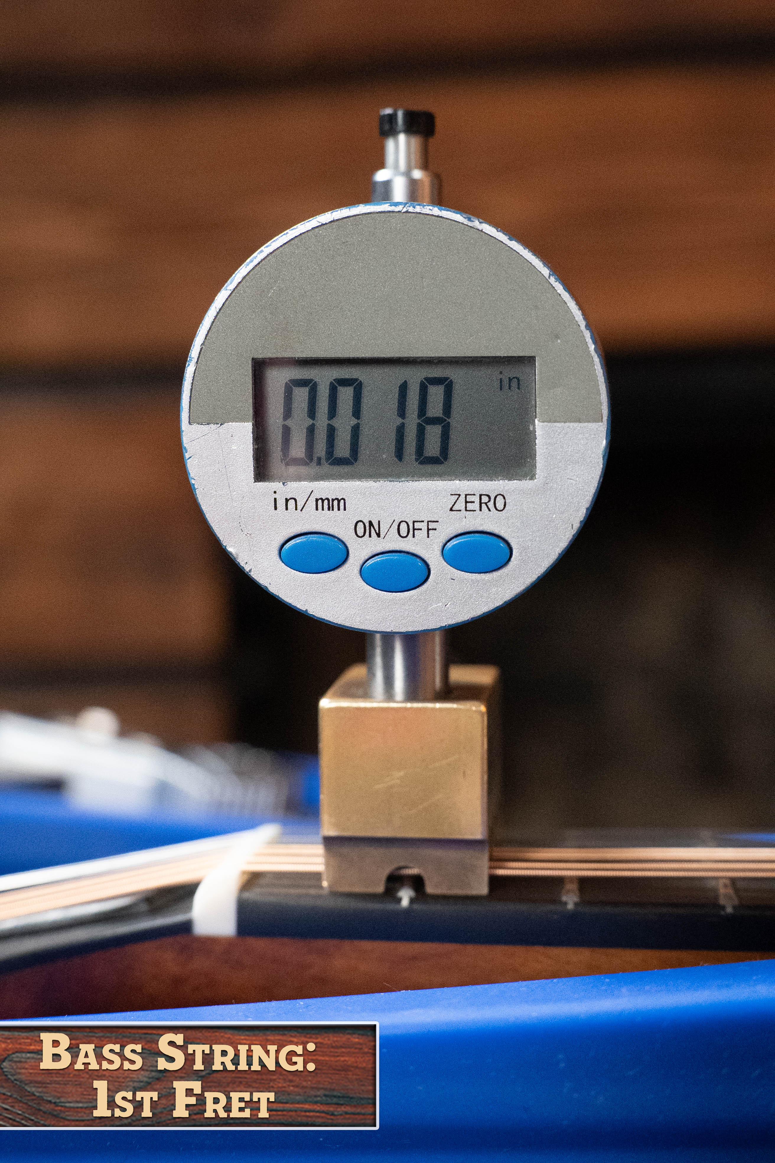 *New 2026 Model* Eastman MD315 Wide Nut Adirondack/Maple Amberburst F-Style Mandolin #5197